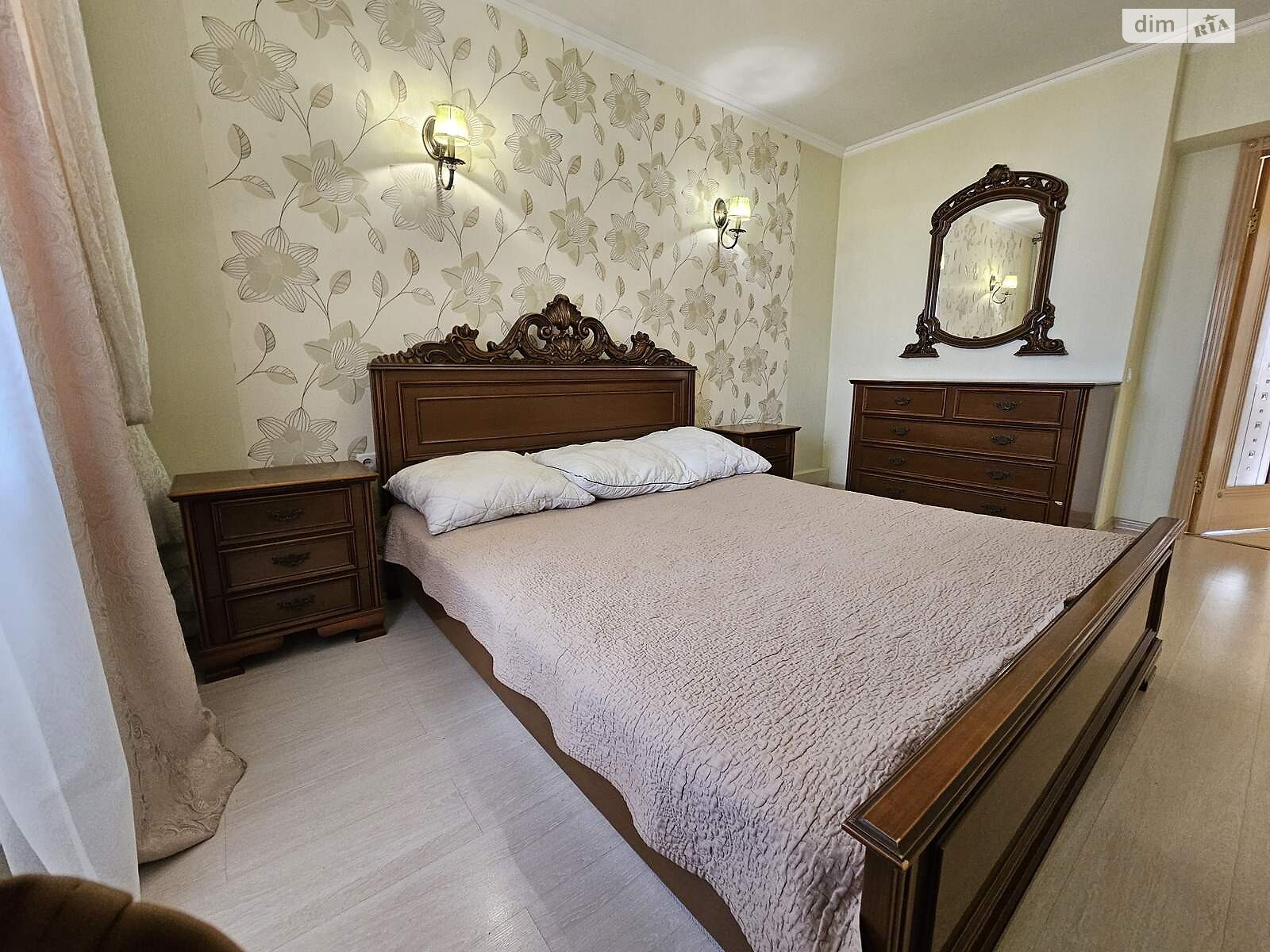 чотирикімнатна квартира в Вінниці, район Корея, на вул. Данила Галицького в довготривалу оренду помісячно фото 1 чотирикімнатна квартира в Вінниці, район Корея, на вул. Данила Галицького в довготривалу оренду помісячно фото 1