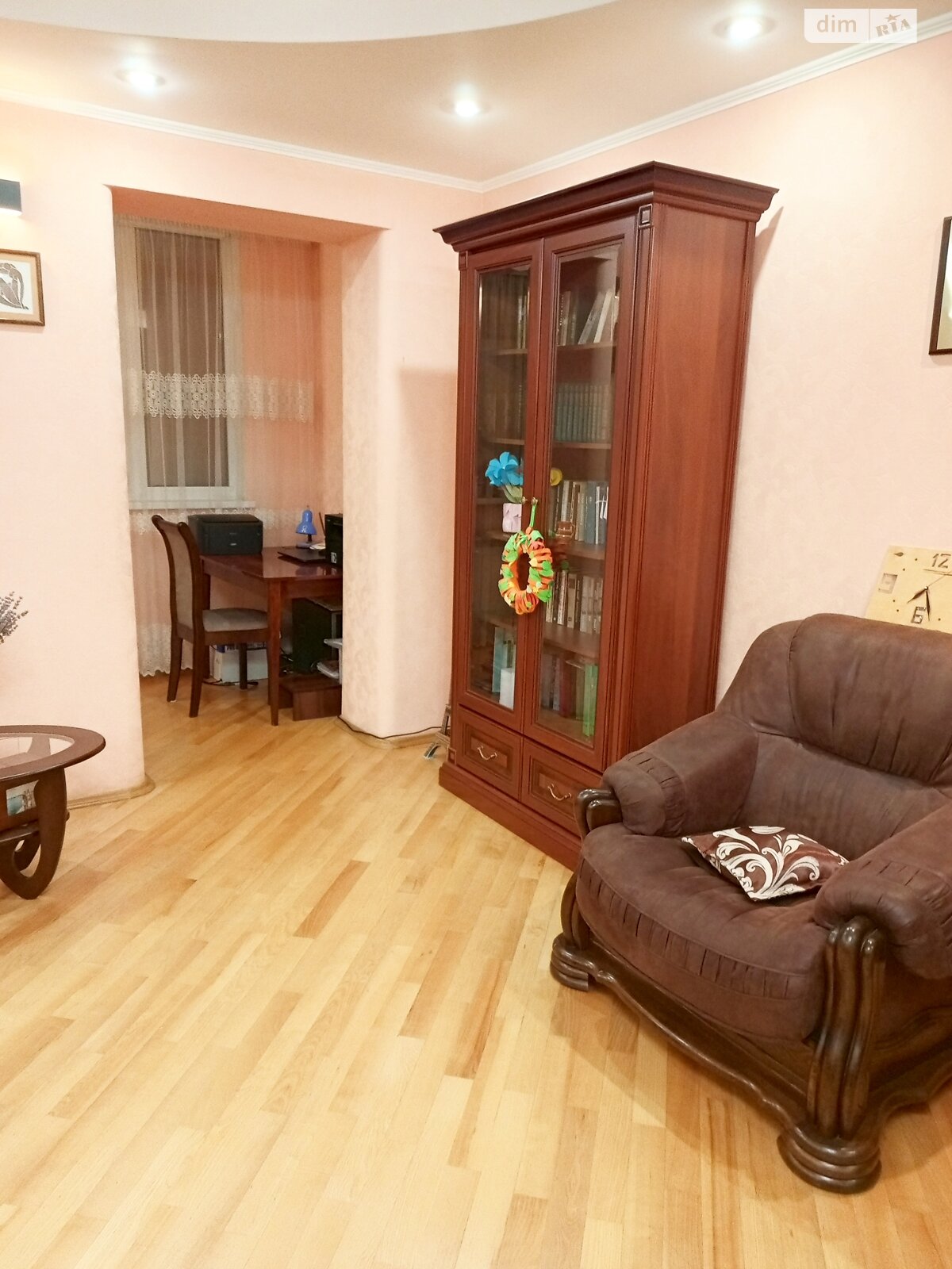 четырехкомнатная квартира в Виннице, район Корея, на ул. Магистратская 94 в аренду на долгий срок помесячно фото 1 четырехкомнатная квартира в Виннице, район Корея, на ул. Магистратская 94 в аренду на долгий срок помесячно фото 1