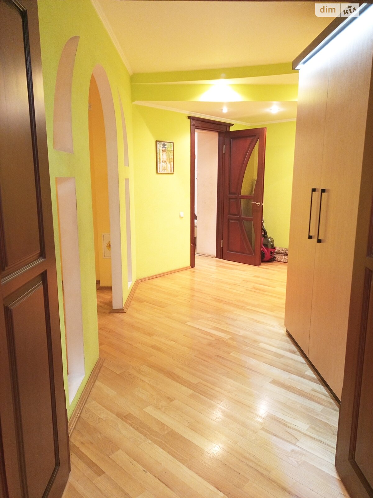 четырехкомнатная квартира в Виннице, район Корея, на ул. Магистратская 94 в аренду на долгий срок помесячно фото 1 четырехкомнатная квартира в Виннице, район Корея, на ул. Магистратская 94 в аренду на долгий срок помесячно фото 1