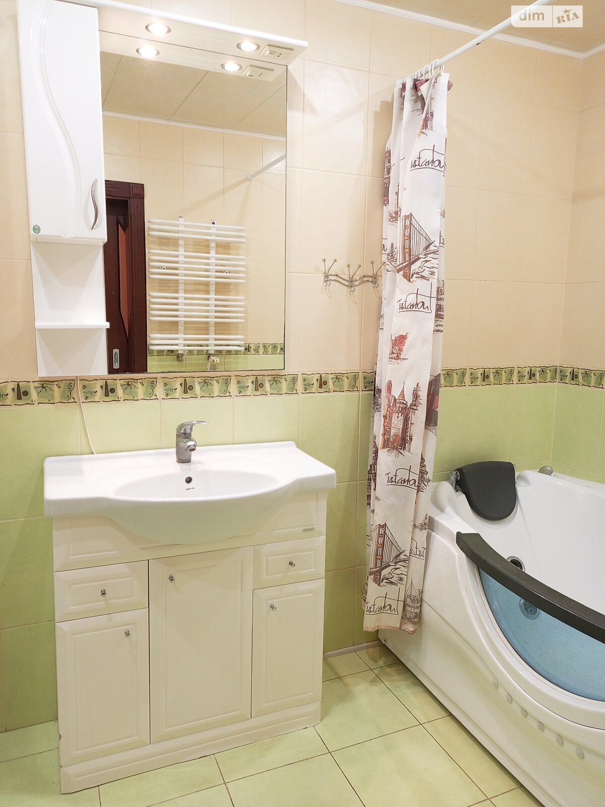 четырехкомнатная квартира в Виннице, район Корея, на ул. Магистратская 94 в аренду на долгий срок помесячно фото 1 четырехкомнатная квартира в Виннице, район Корея, на ул. Магистратская 94 в аренду на долгий срок помесячно фото 1