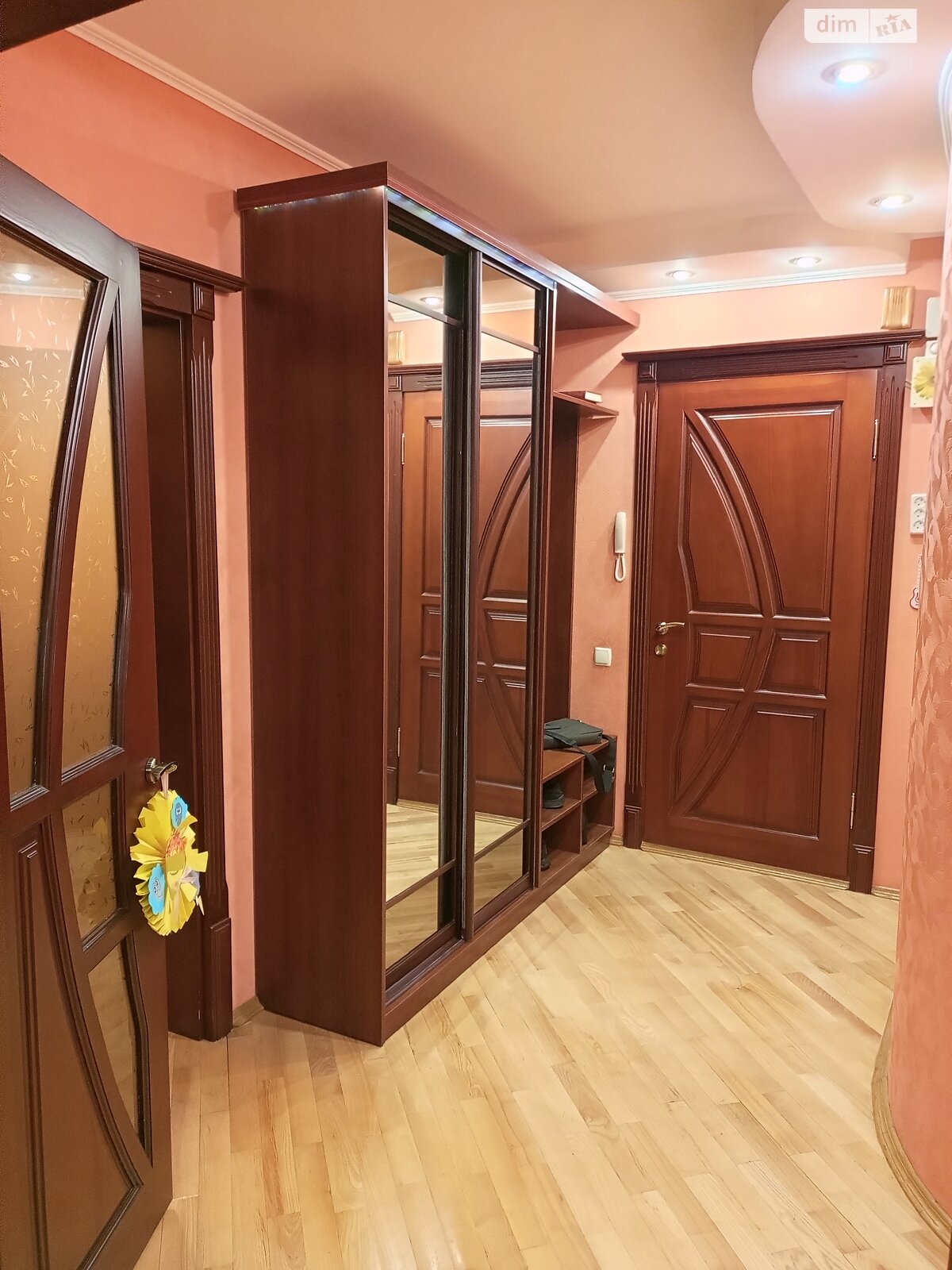 четырехкомнатная квартира в Виннице, район Корея, на ул. Магистратская 94 в аренду на долгий срок помесячно фото 1 четырехкомнатная квартира в Виннице, район Корея, на ул. Магистратская 94 в аренду на долгий срок помесячно фото 1