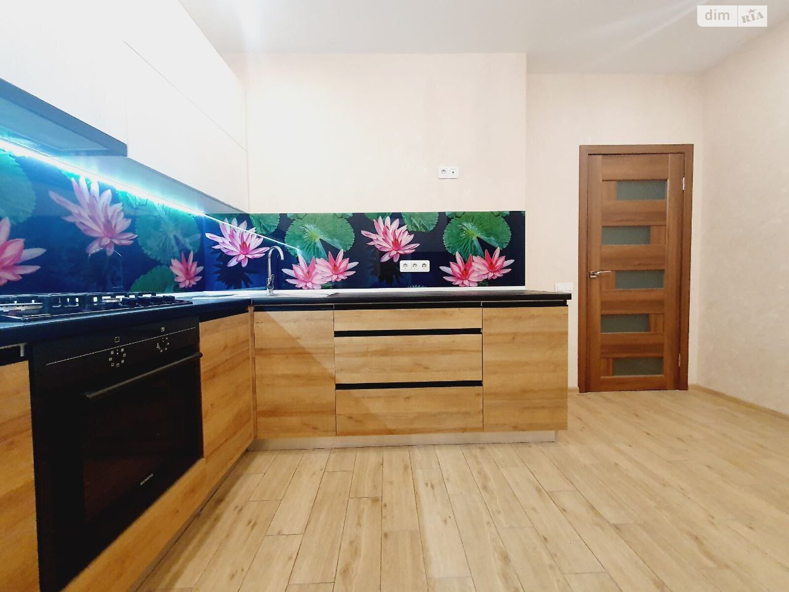 однокімнатна квартира в Вінниці, район Корея, на вул. Праведників світу в довготривалу оренду помісячно фото 1