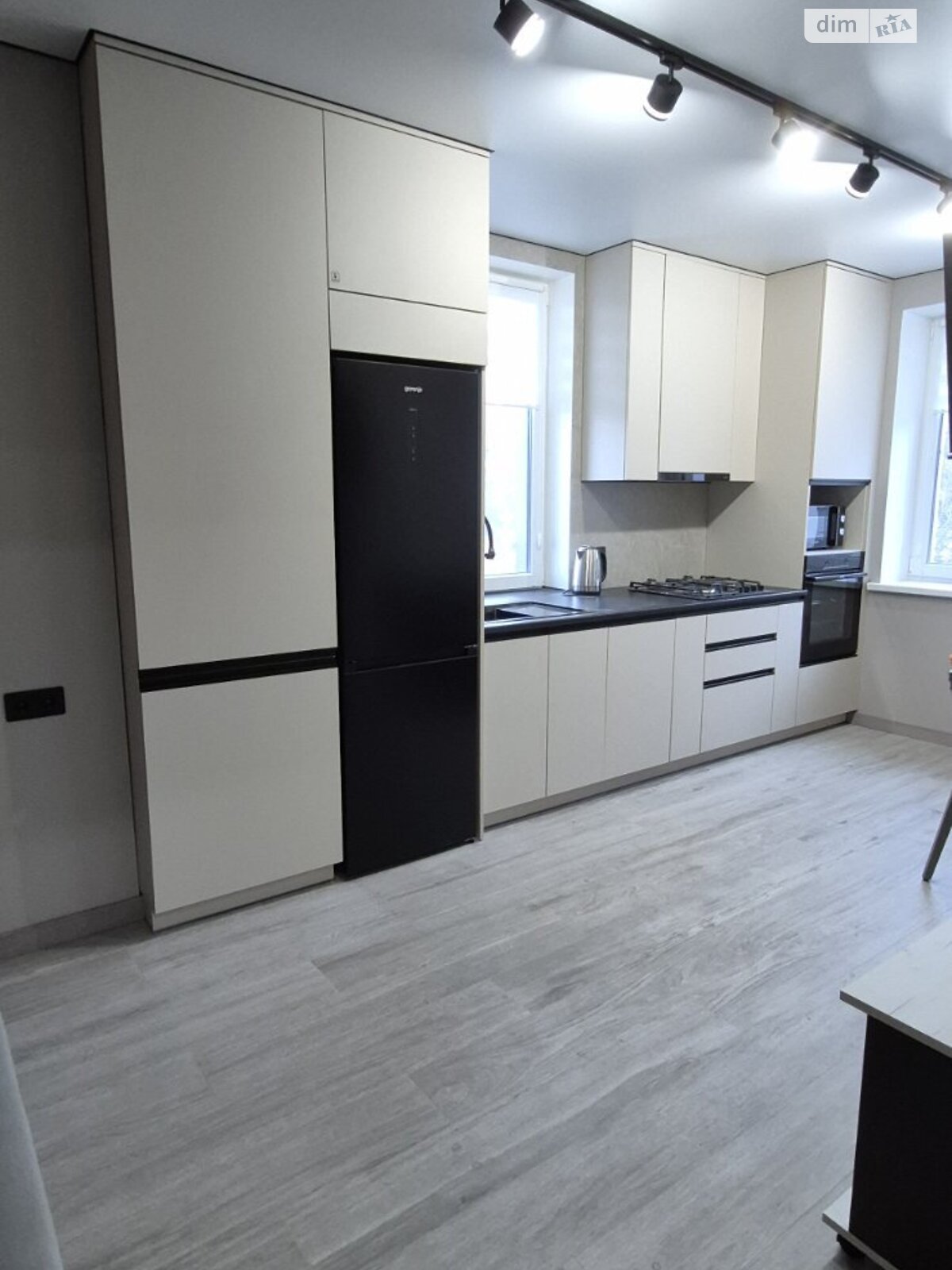 однокімнатна квартира в Вінниці, район Корея, на вул. Праведників світу 21Г в довготривалу оренду помісячно фото 1 однокімнатна квартира в Вінниці, район Корея, на вул. Праведників світу 21Г в довготривалу оренду помісячно фото 1