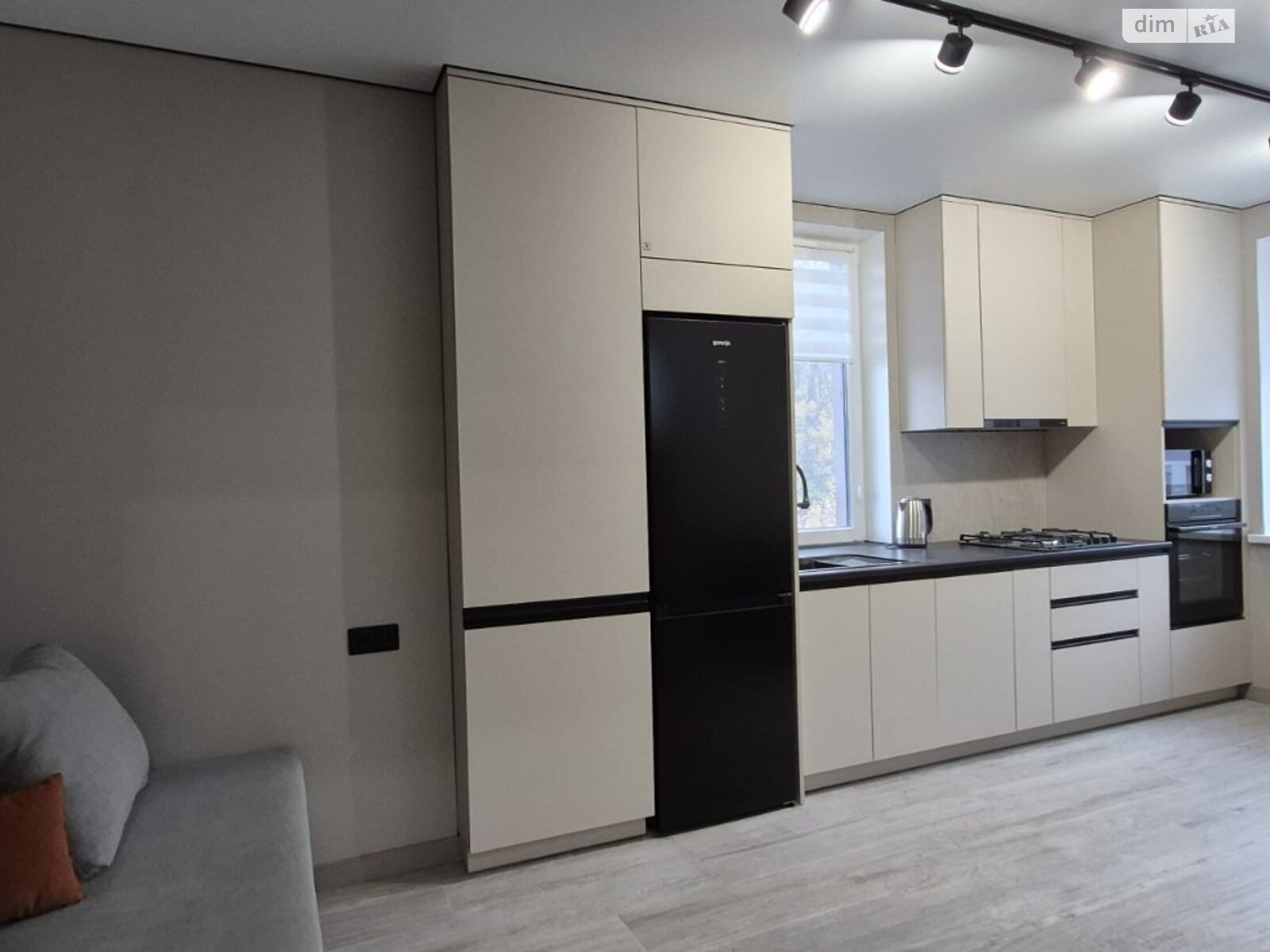 однокімнатна квартира в Вінниці, район Корея, на вул. Праведників світу 21Г в довготривалу оренду помісячно фото 1 однокімнатна квартира в Вінниці, район Корея, на вул. Праведників світу 21Г в довготривалу оренду помісячно фото 1