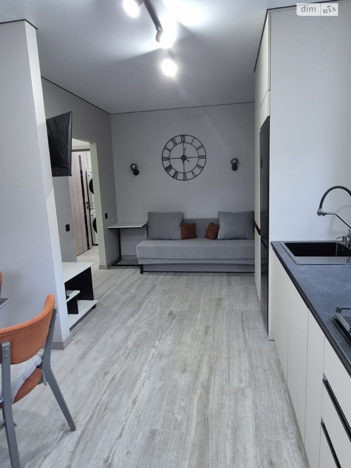 однокімнатна квартира в Вінниці, район Корея, на вул. Праведників світу 21Г в довготривалу оренду помісячно фото 1 однокімнатна квартира в Вінниці, район Корея, на вул. Праведників світу 21Г в довготривалу оренду помісячно фото 1