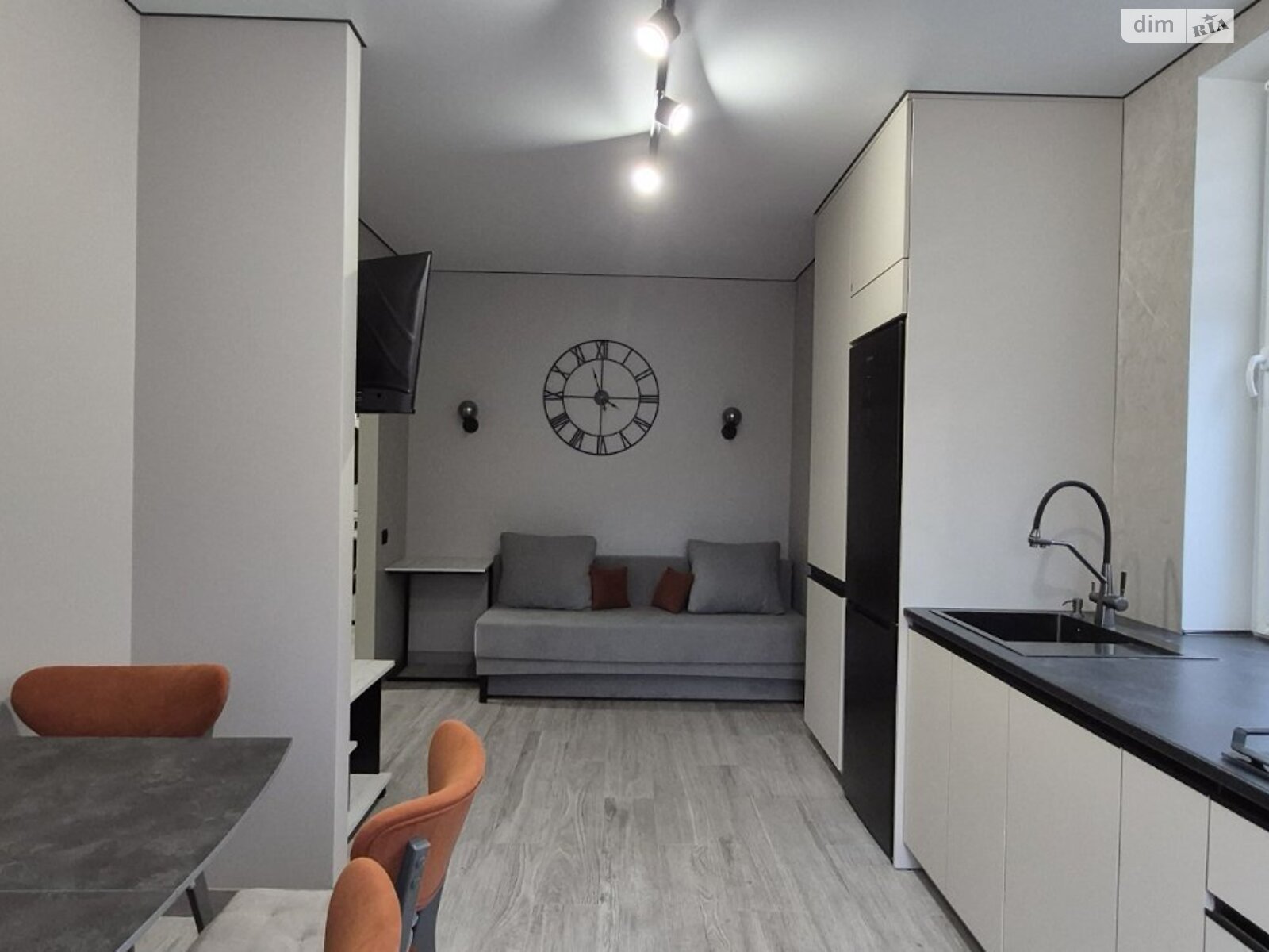 однокімнатна квартира в Вінниці, район Корея, на вул. Праведників світу 21Г в довготривалу оренду помісячно фото 1 однокімнатна квартира в Вінниці, район Корея, на вул. Праведників світу 21Г в довготривалу оренду помісячно фото 1