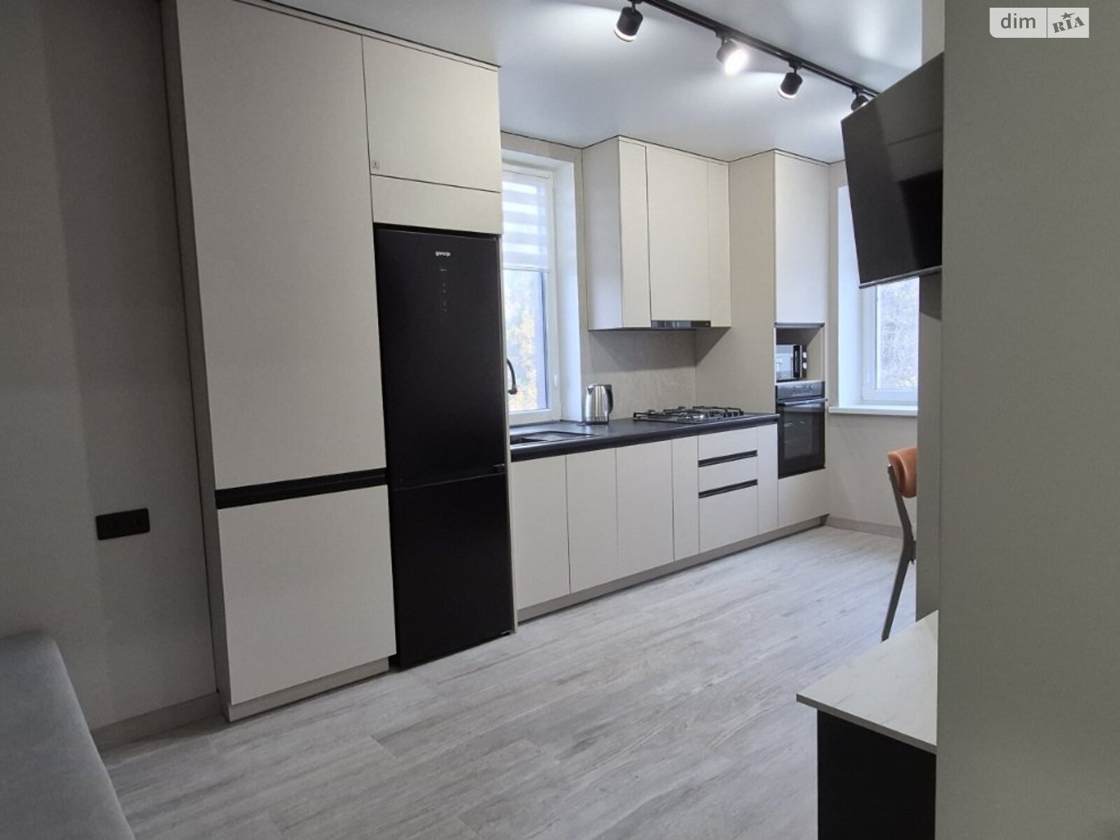 однокімнатна квартира в Вінниці, район Корея, на вул. Праведників світу 21Г в довготривалу оренду помісячно фото 1 однокімнатна квартира в Вінниці, район Корея, на вул. Праведників світу 21Г в довготривалу оренду помісячно фото 1