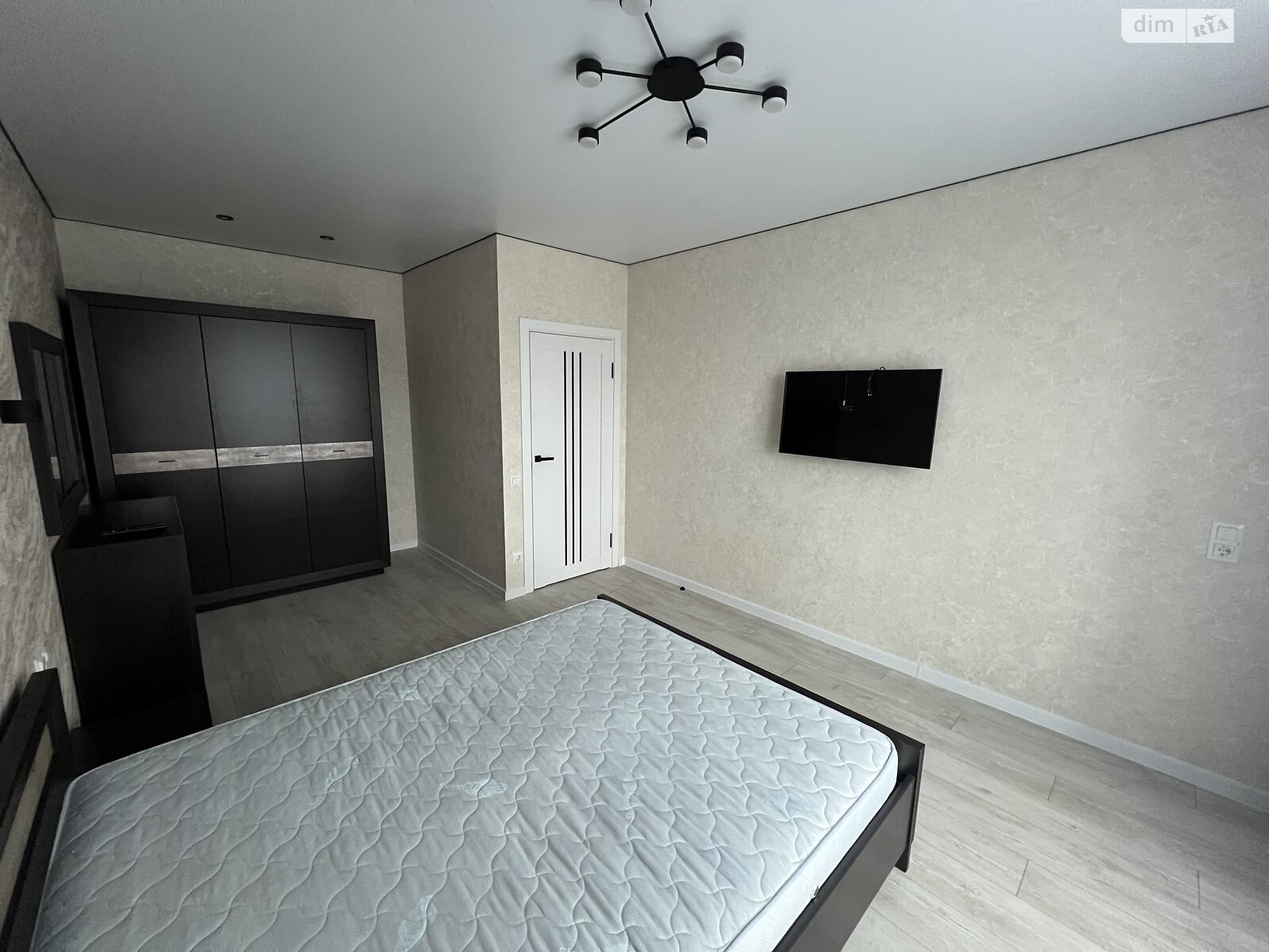 однокомнатная квартира в Виннице, район Масложир комбинат, на ул. Васильковая 4В в аренду на долгий срок помесячно фото 1 однокомнатная квартира в Виннице, район Масложир комбинат, на ул. Васильковая 4В в аренду на долгий срок помесячно фото 1