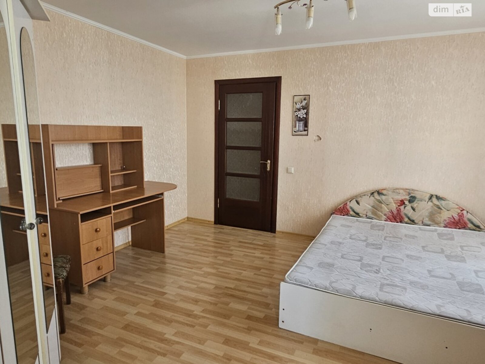 трехкомнатная квартира в Виннице, район Пирогово, на ул. Академическая 58 в аренду на долгий срок помесячно фото 1 трехкомнатная квартира в Виннице, район Пирогово, на ул. Академическая 58 в аренду на долгий срок помесячно фото 1