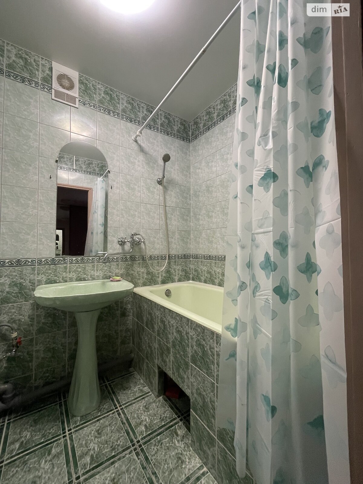 двухкомнатная квартира в Виннице, район Пирогово, на ул. Пирогова 157 в аренду на долгий срок помесячно фото 1