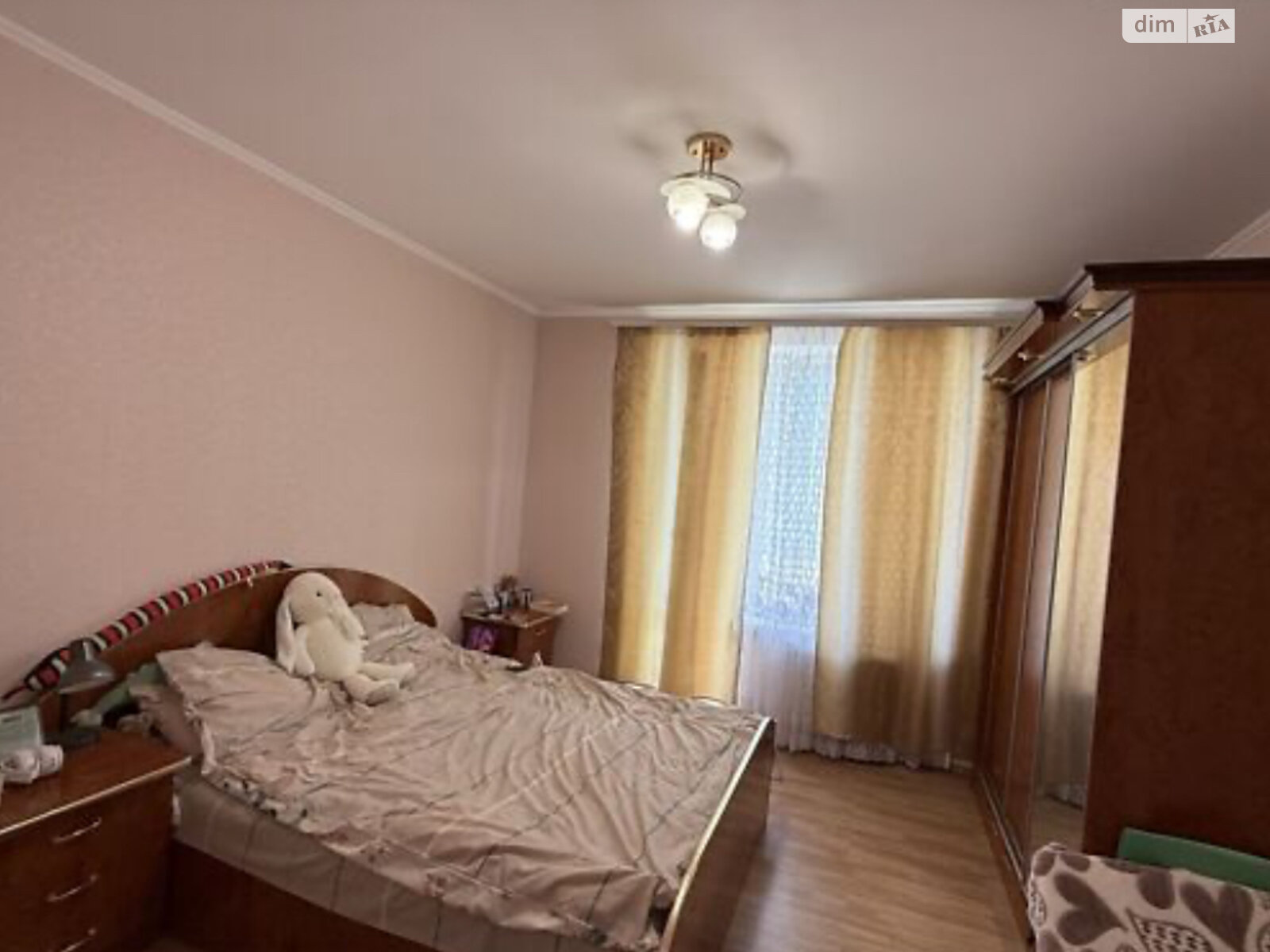 трикімнатна квартира в Вінниці, район Поділля, на вул. Академіка Ющенка 8 в довготривалу оренду помісячно фото 1