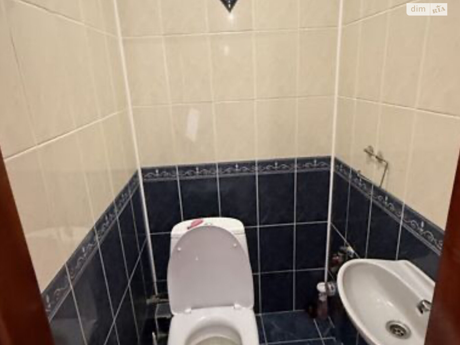 трикімнатна квартира в Вінниці, район Поділля, на вул. Академіка Ющенка 8 в довготривалу оренду помісячно фото 1