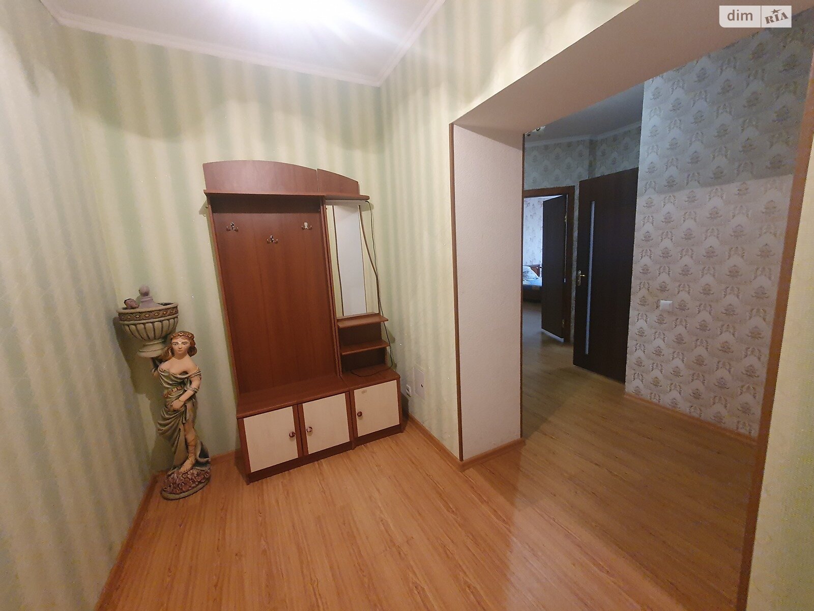 трикімнатна квартира в Вінниці, район Поділля, на вул. Анатолія Бортняка в довготривалу оренду помісячно фото 1 трикімнатна квартира в Вінниці, район Поділля, на вул. Анатолія Бортняка в довготривалу оренду помісячно фото 1