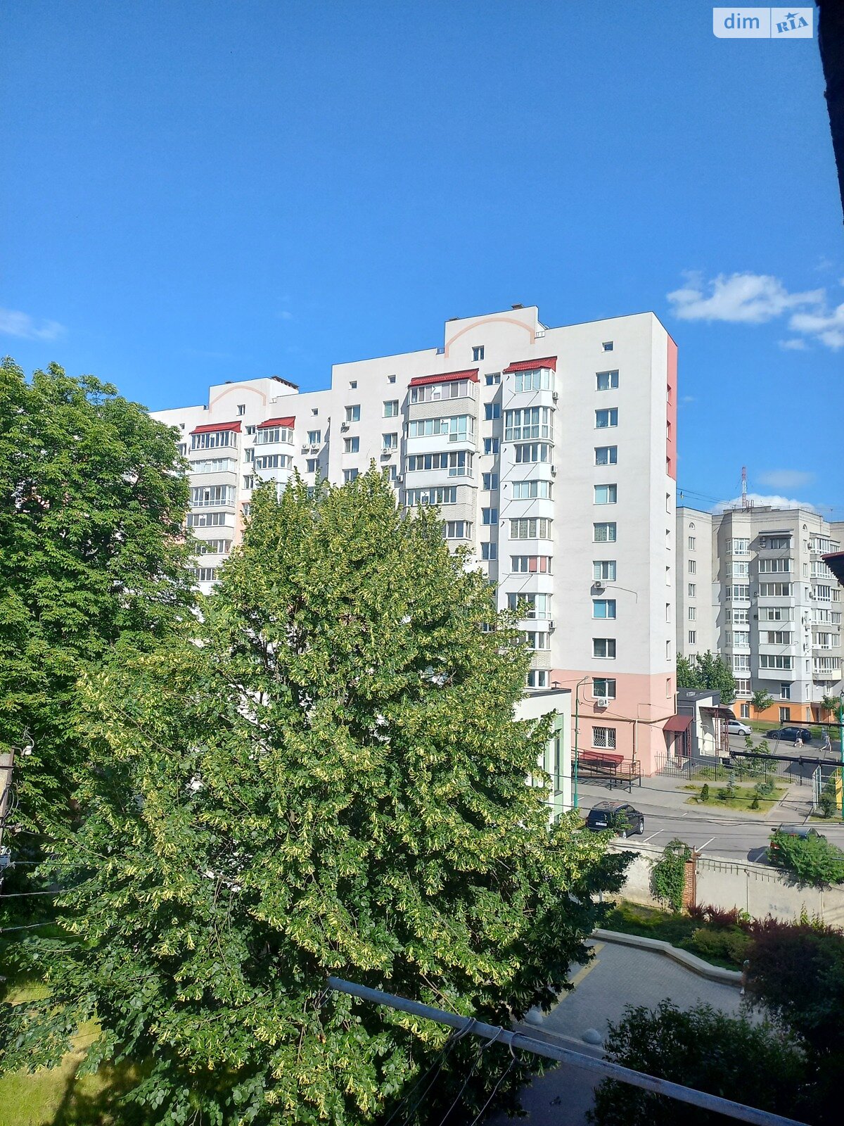 трехкомнатная квартира в Виннице, район Подолье, на ул. Пирогова в аренду на долгий срок помесячно фото 1