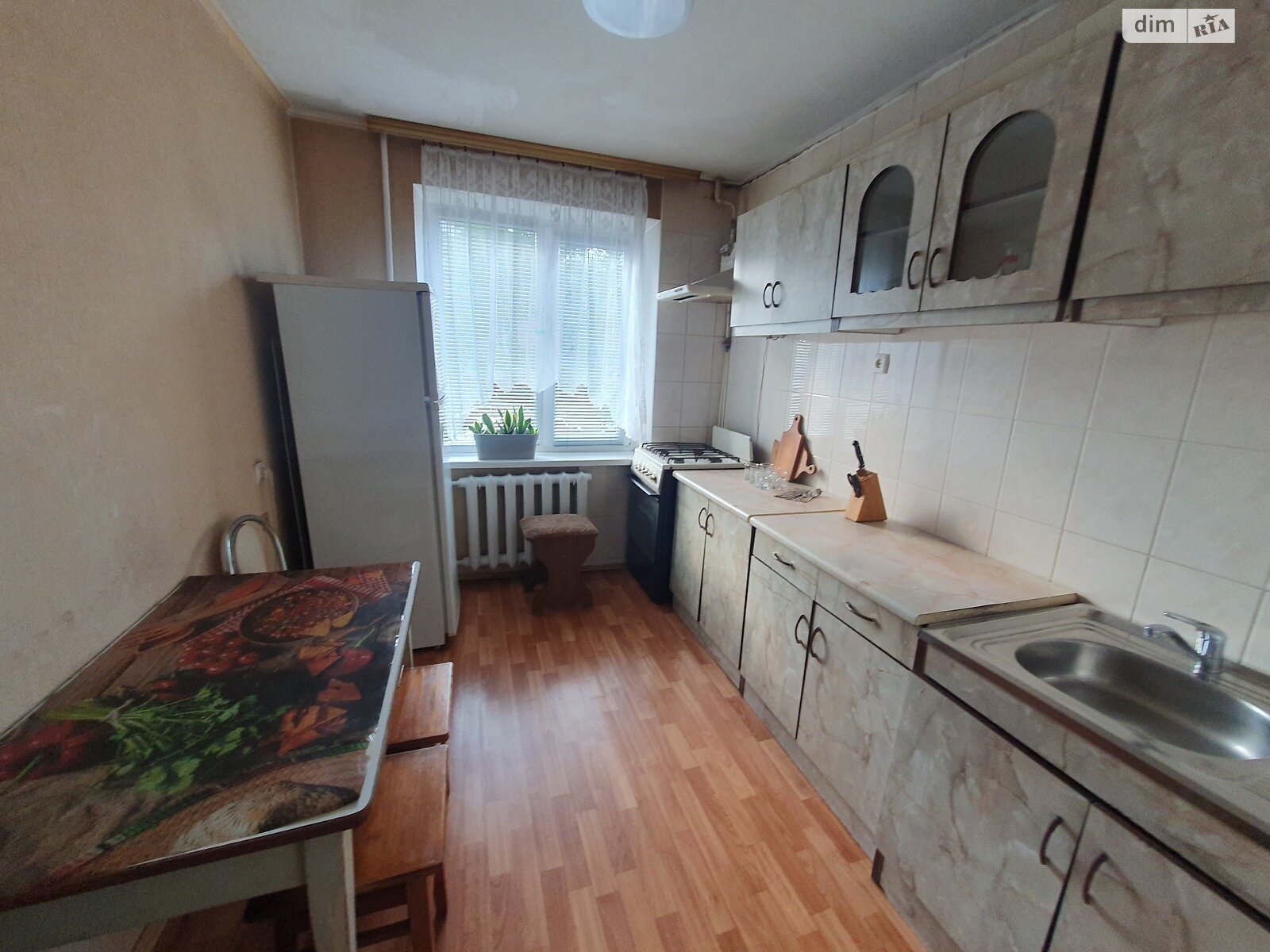 трехкомнатная квартира в Виннице, район Подолье, на ул. Пирогова 103А в аренду на долгий срок помесячно фото 1