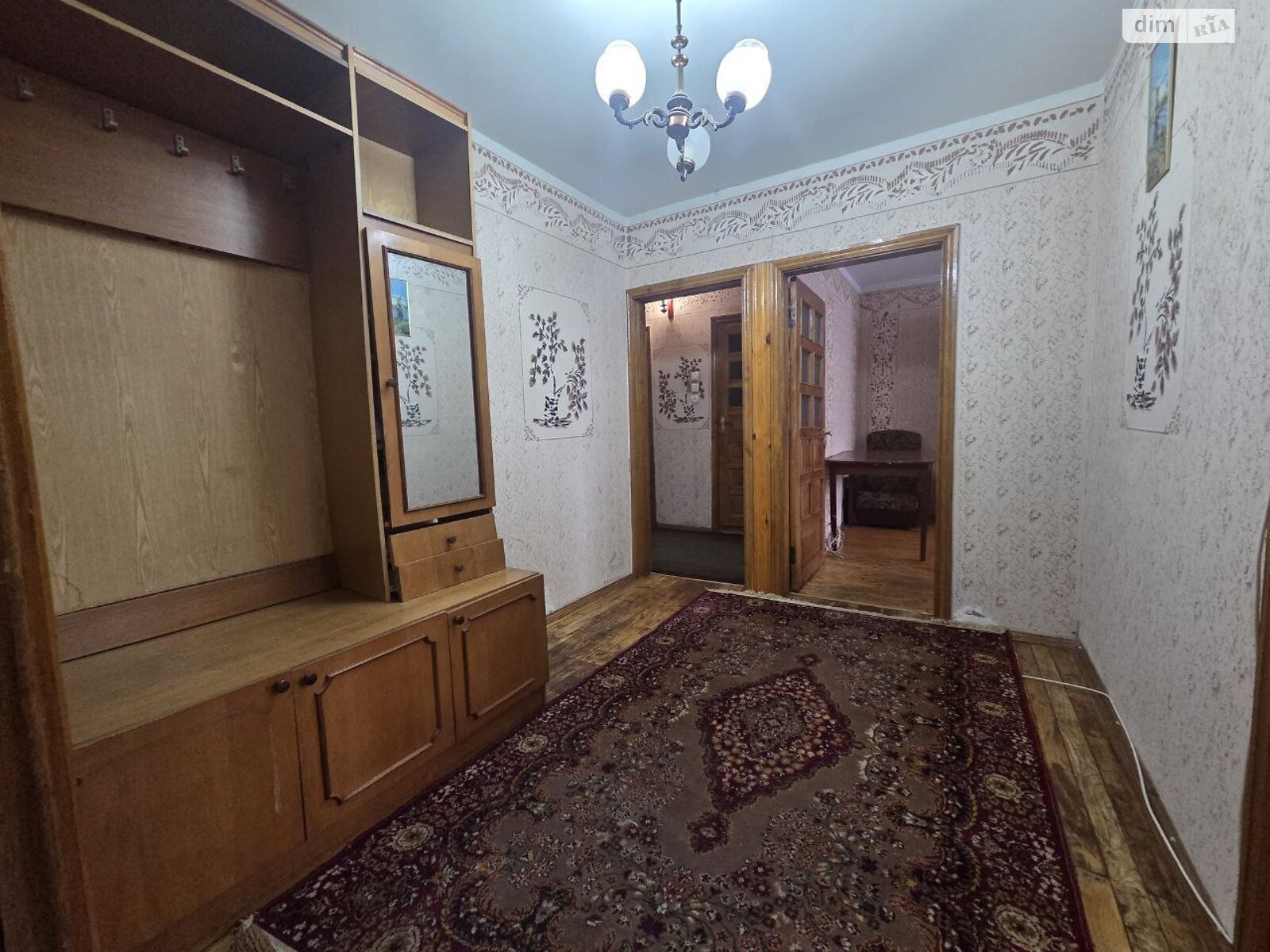 трехкомнатная квартира в Виннице, район Подолье, на ул. Пирогова 103А в аренду на долгий срок помесячно фото 1