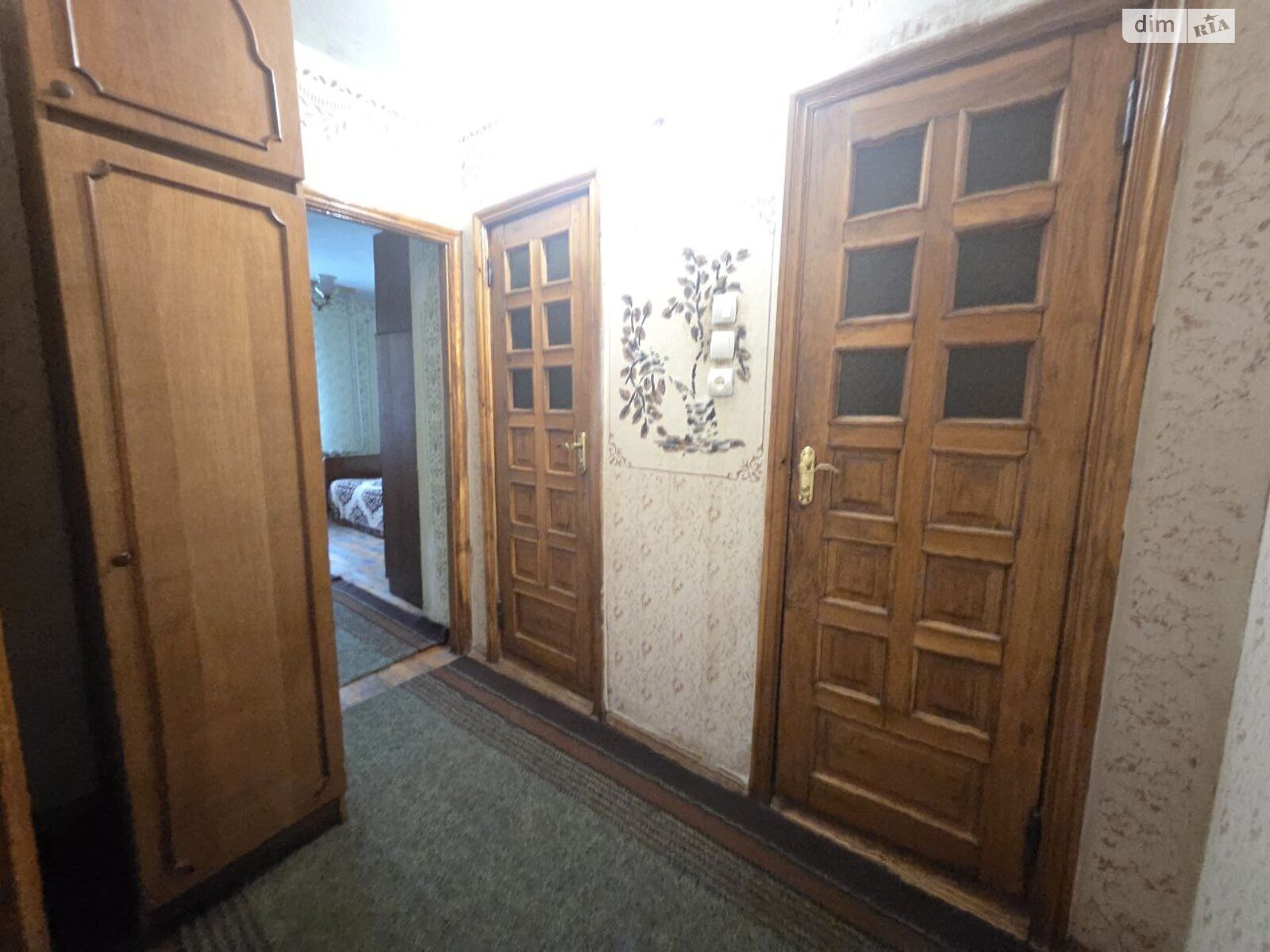 трехкомнатная квартира в Виннице, район Подолье, на ул. Пирогова 103А в аренду на долгий срок помесячно фото 1