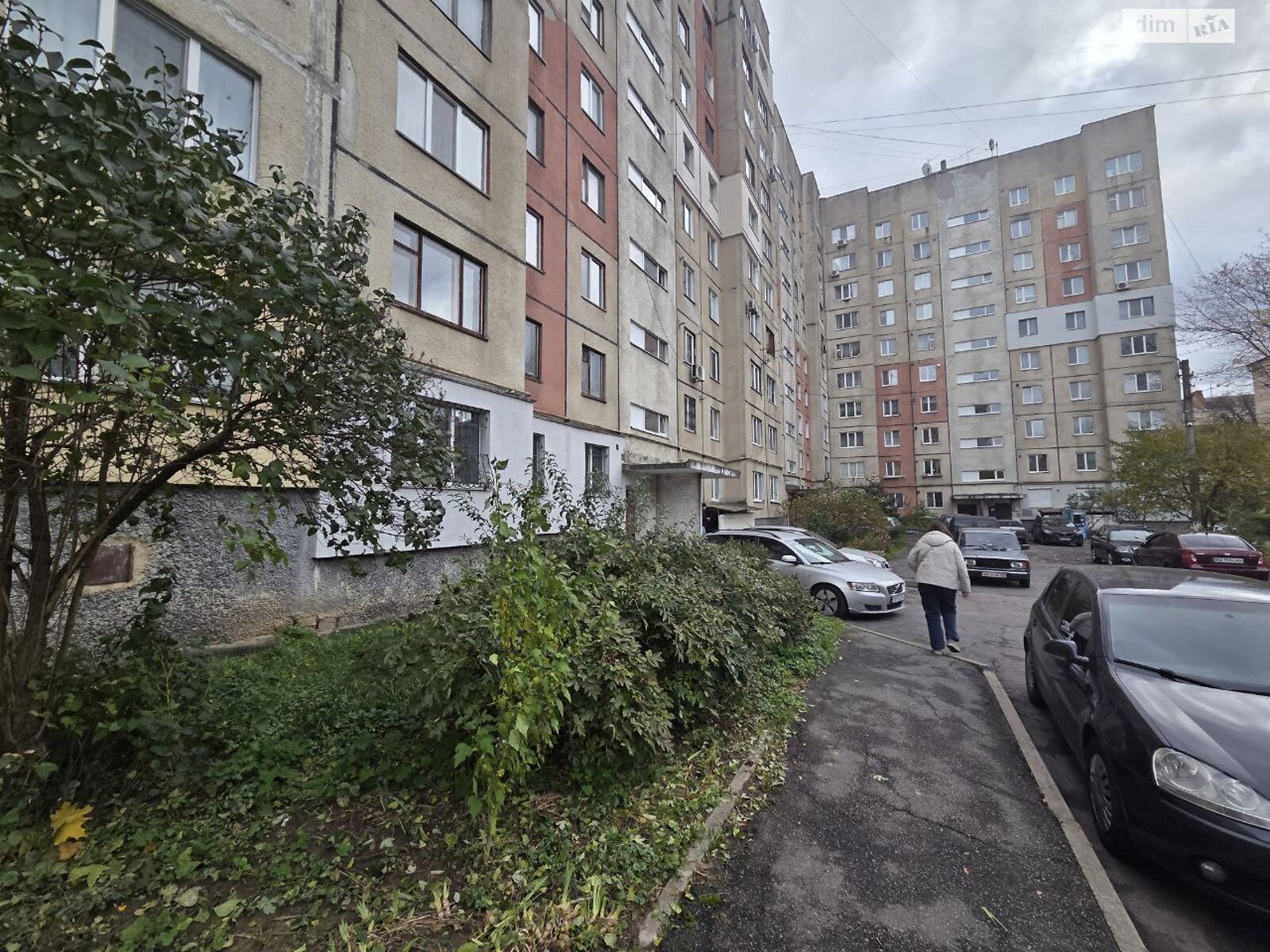 трехкомнатная квартира в Виннице, район Подолье, на ул. Пирогова 103А в аренду на долгий срок помесячно фото 1