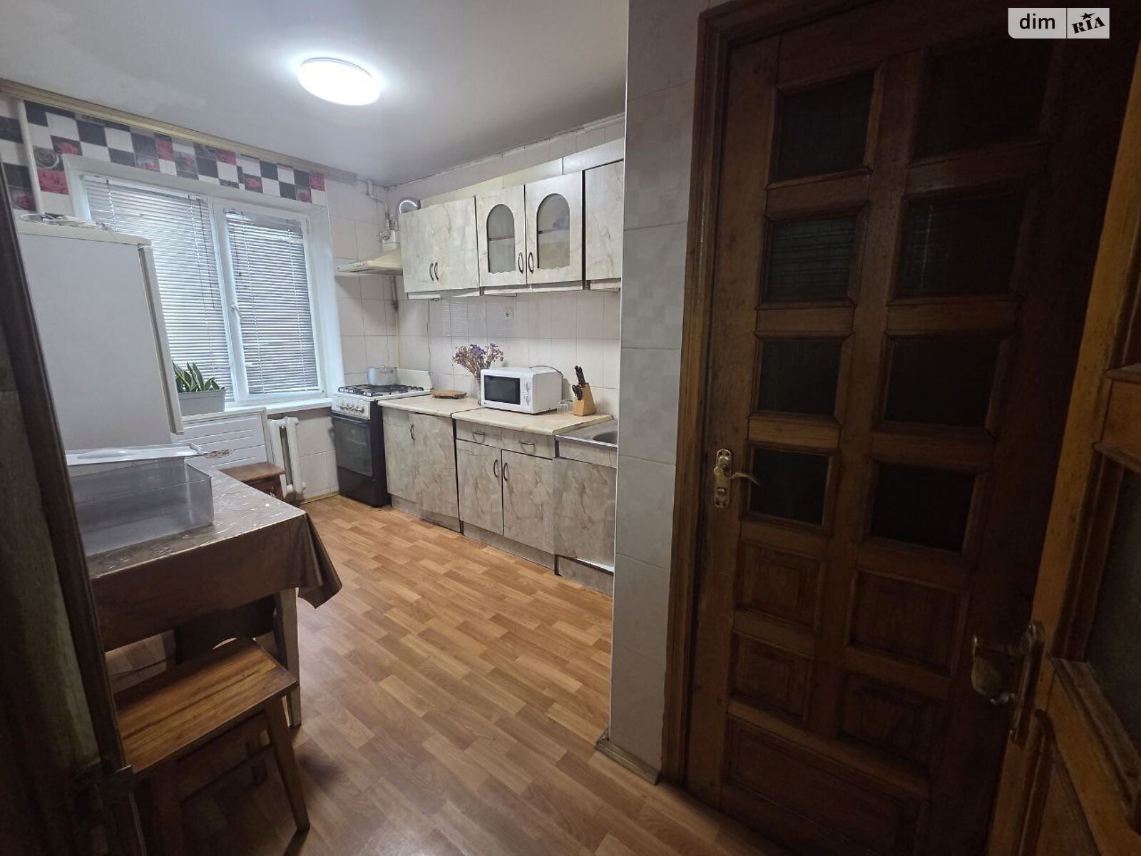 трехкомнатная квартира в Виннице, район Подолье, на ул. Пирогова 103А в аренду на долгий срок помесячно фото 1