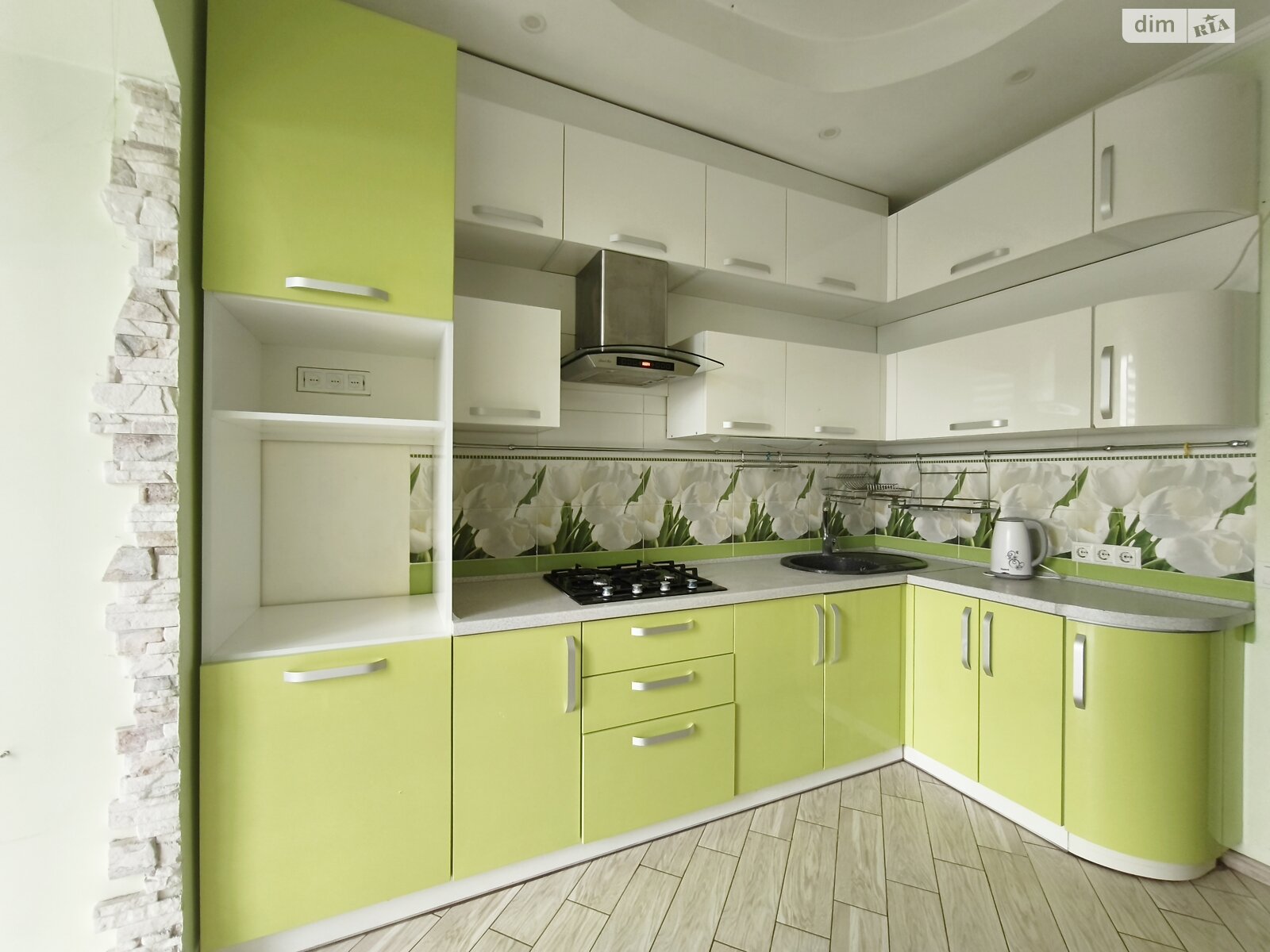 двухкомнатная квартира в Виннице, район Подолье, на ул. Пирогова в аренду на долгий срок помесячно фото 1