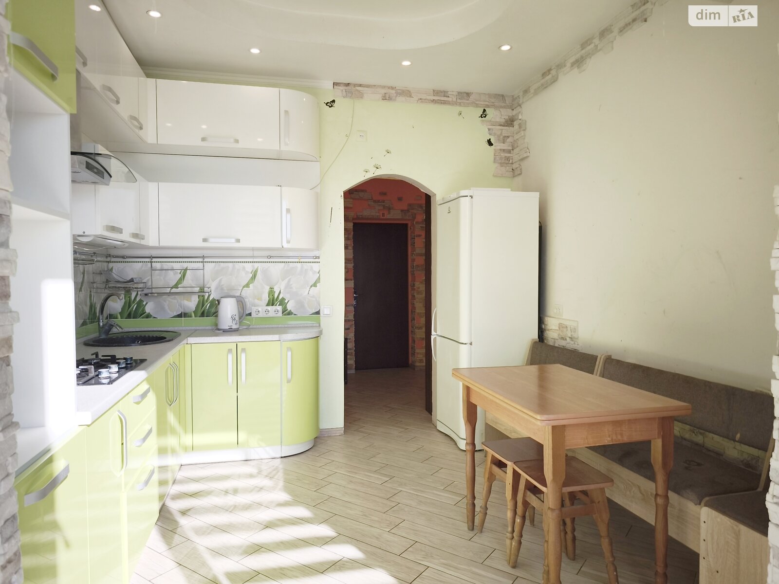 двухкомнатная квартира в Виннице, район Подолье, на ул. Пирогова в аренду на долгий срок помесячно фото 1