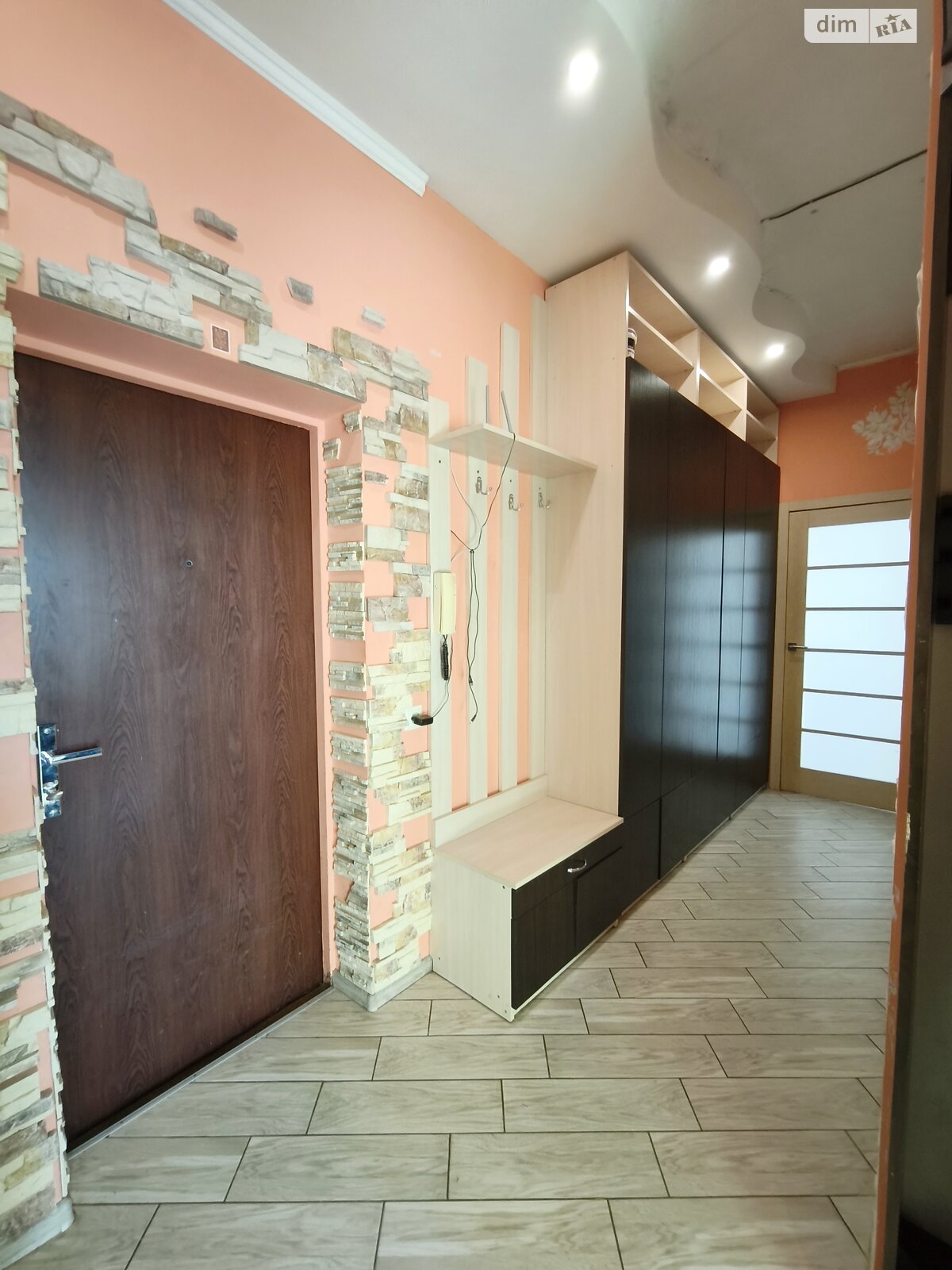 двухкомнатная квартира в Виннице, район Подолье, на ул. Пирогова в аренду на долгий срок помесячно фото 1