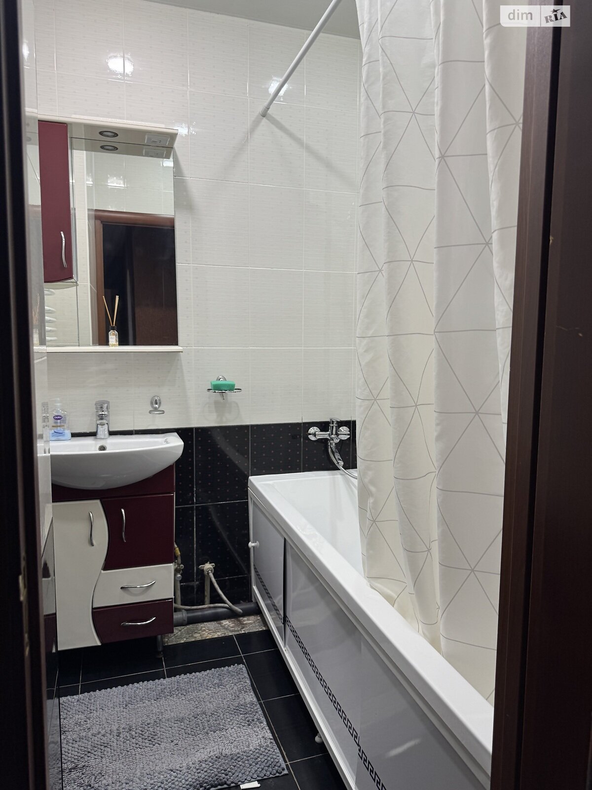 двокімнатна квартира в Вінниці, район Поділля, на вул. Родіона Скалецького 40А в довготривалу оренду помісячно фото 1