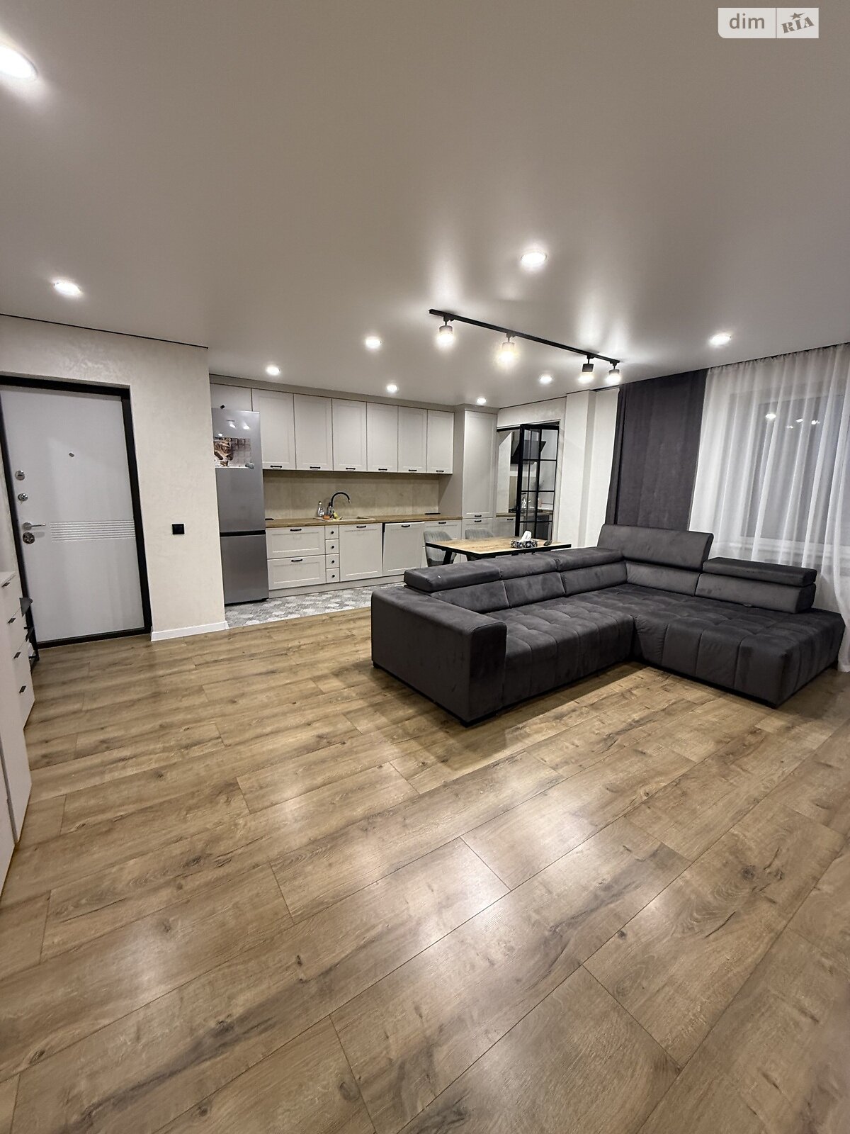 двухкомнатная квартира в Виннице, район Подолье, на ул. Родиона Скалецкого в аренду на долгий срок помесячно фото 1 двухкомнатная квартира в Виннице, район Подолье, на ул. Родиона Скалецкого в аренду на долгий срок помесячно фото 1