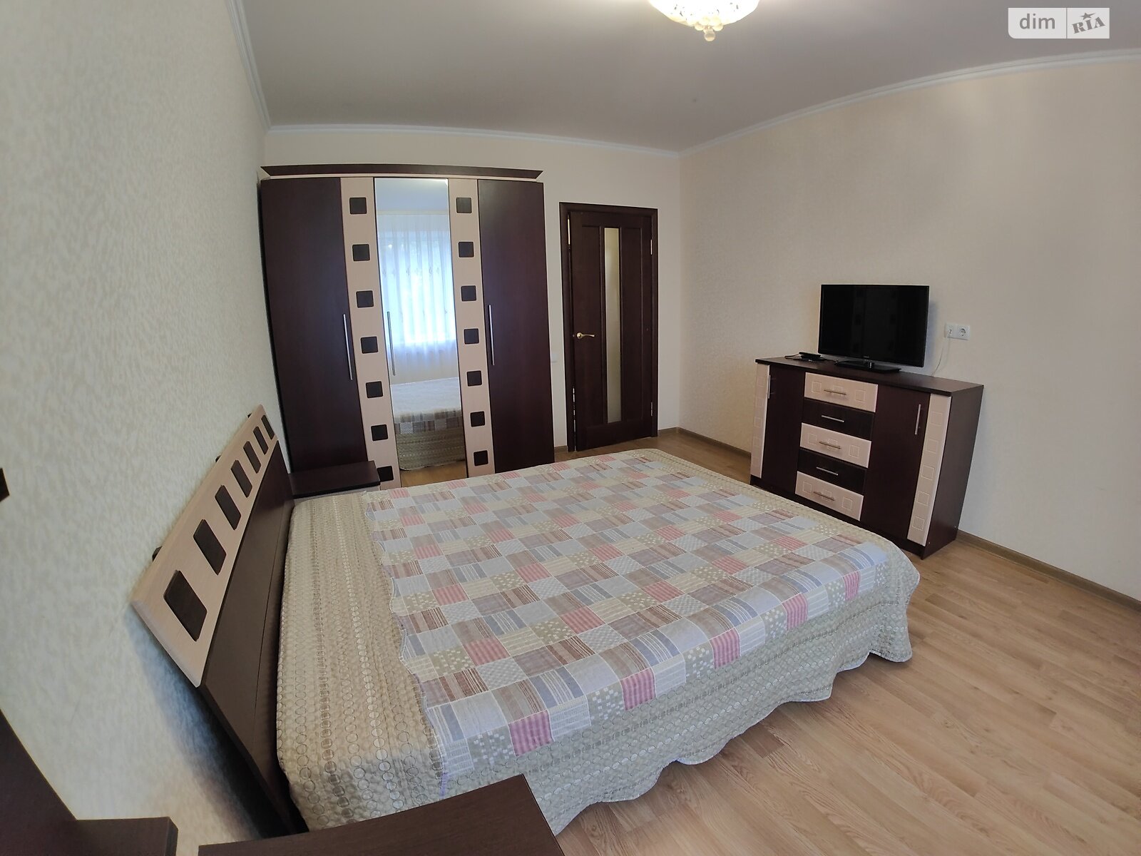 двокімнатна квартира з меблями в Вінниці, район Поділля, на бул. Свободи в довготривалу оренду помісячно фото 1 двокімнатна квартира з меблями в Вінниці, район Поділля, на бул. Свободи в довготривалу оренду помісячно фото 1