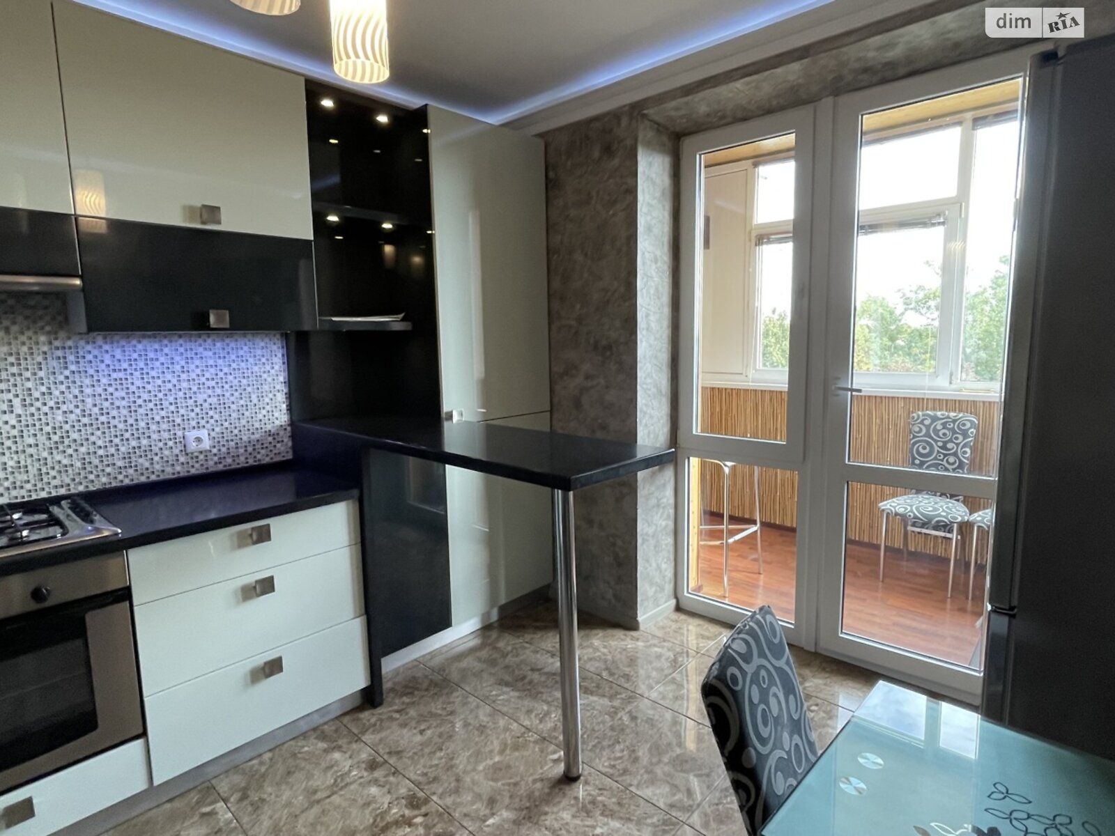 однокімнатна квартира з ремонтом в Вінниці, район Поділля, на бул. Свободи 2 в довготривалу оренду помісячно фото 1 однокімнатна квартира з ремонтом в Вінниці, район Поділля, на бул. Свободи 2 в довготривалу оренду помісячно фото 1