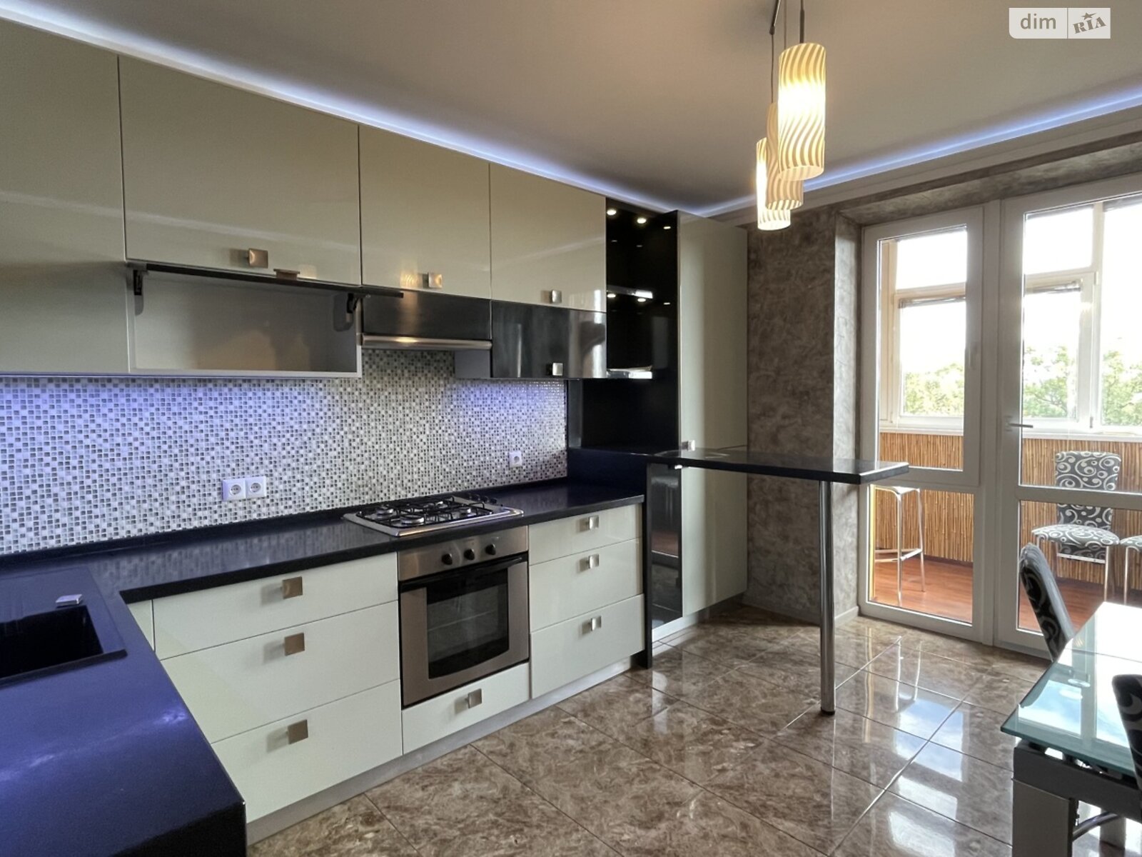 однокімнатна квартира з ремонтом в Вінниці, район Поділля, на бул. Свободи 2 в довготривалу оренду помісячно фото 1 однокімнатна квартира з ремонтом в Вінниці, район Поділля, на бул. Свободи 2 в довготривалу оренду помісячно фото 1