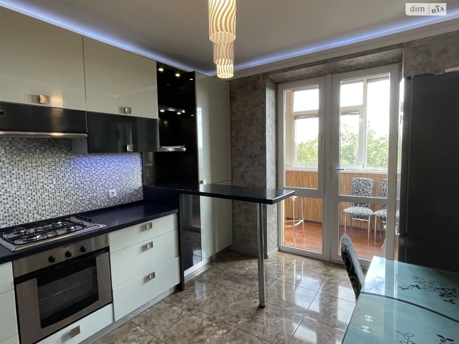 однокімнатна квартира з ремонтом в Вінниці, район Поділля, на бул. Свободи 2 в довготривалу оренду помісячно фото 1 однокімнатна квартира з ремонтом в Вінниці, район Поділля, на бул. Свободи 2 в довготривалу оренду помісячно фото 1