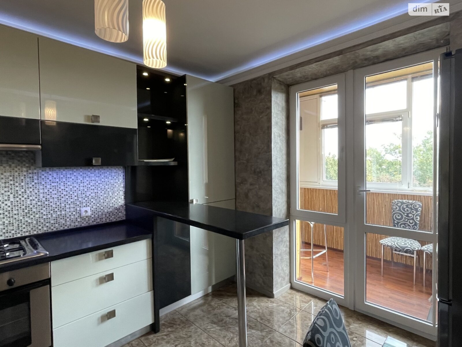 однокімнатна квартира з ремонтом в Вінниці, район Поділля, на бул. Свободи 2 в довготривалу оренду помісячно фото 1 однокімнатна квартира з ремонтом в Вінниці, район Поділля, на бул. Свободи 2 в довготривалу оренду помісячно фото 1