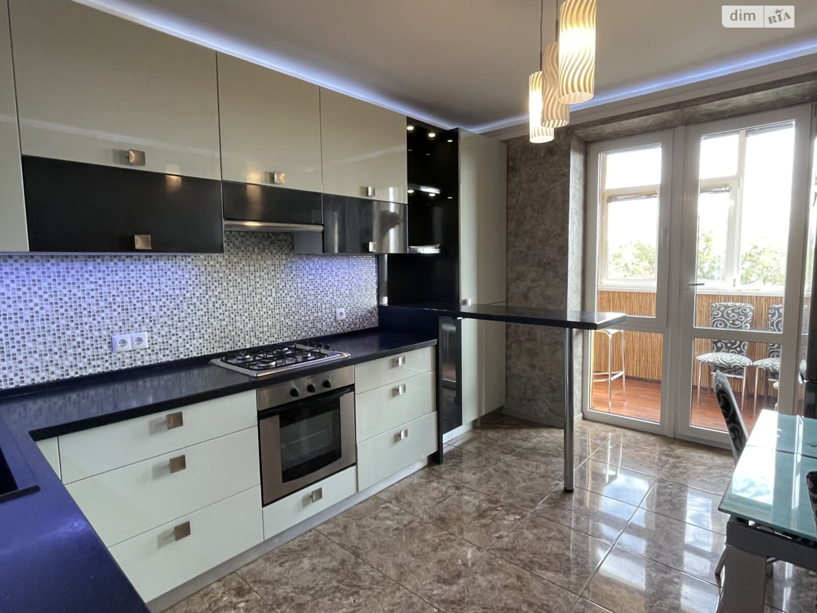 однокімнатна квартира з ремонтом в Вінниці, район Поділля, на бул. Свободи 2 в довготривалу оренду помісячно фото 1 однокімнатна квартира з ремонтом в Вінниці, район Поділля, на бул. Свободи 2 в довготривалу оренду помісячно фото 1