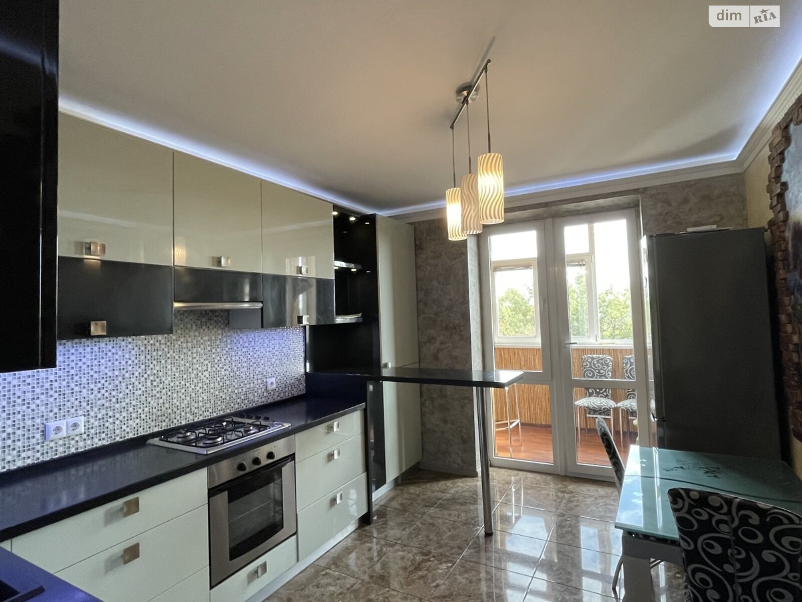 однокімнатна квартира з ремонтом в Вінниці, район Поділля, на бул. Свободи 2 в довготривалу оренду помісячно фото 1 однокімнатна квартира з ремонтом в Вінниці, район Поділля, на бул. Свободи 2 в довготривалу оренду помісячно фото 1