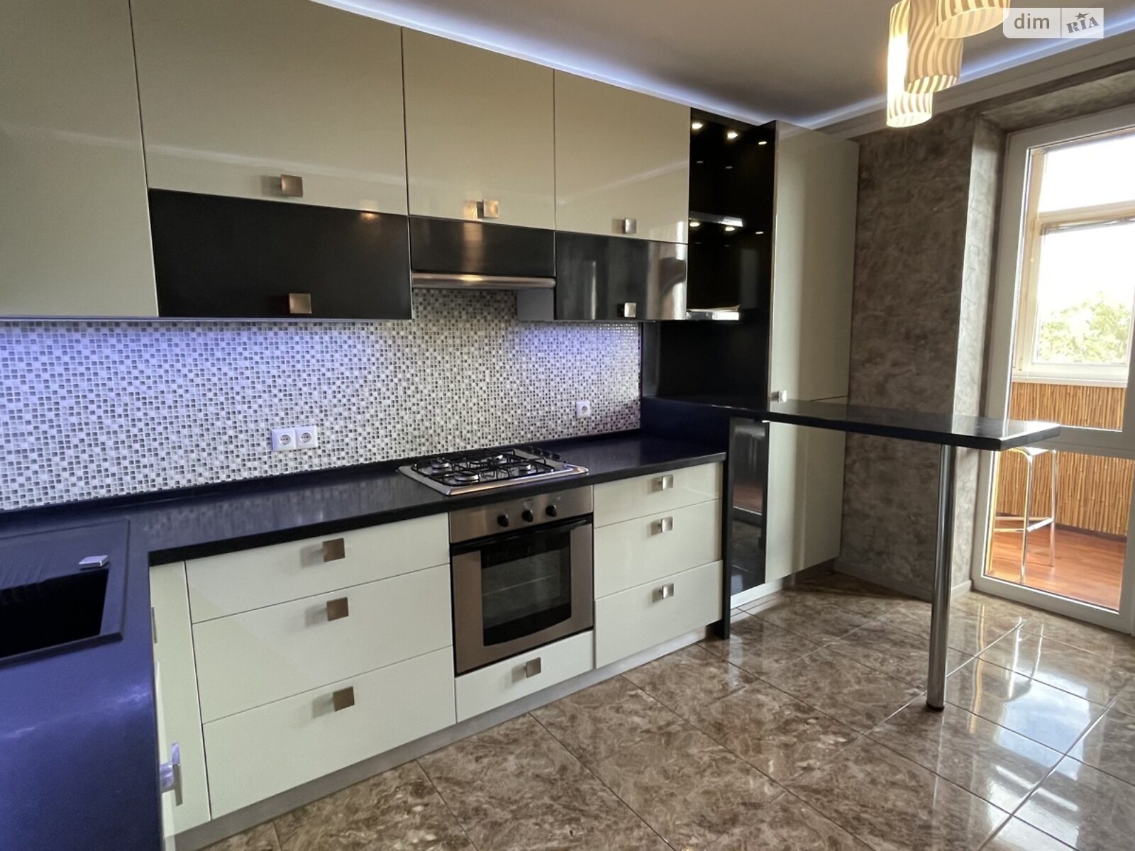 однокімнатна квартира з ремонтом в Вінниці, район Поділля, на бул. Свободи 2 в довготривалу оренду помісячно фото 1 однокімнатна квартира з ремонтом в Вінниці, район Поділля, на бул. Свободи 2 в довготривалу оренду помісячно фото 1