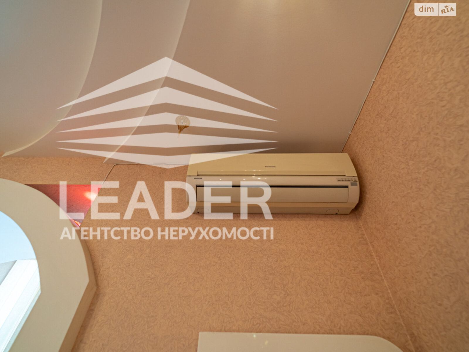 чотирикімнатна квартира з ремонтом в Вінниці, район Поділля, на вул. Зодчих в довготривалу оренду помісячно фото 1
