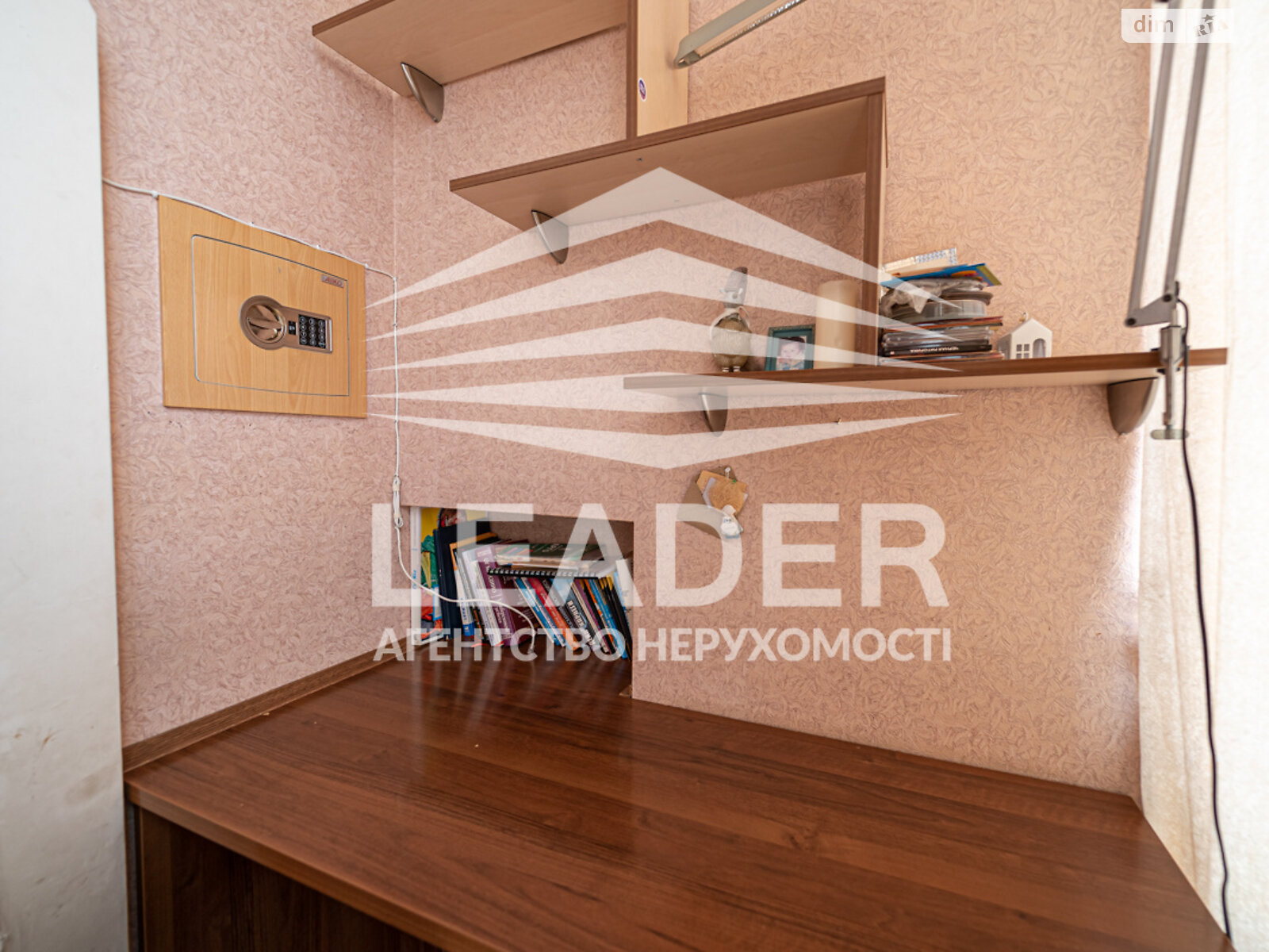 чотирикімнатна квартира з ремонтом в Вінниці, район Поділля, на вул. Зодчих в довготривалу оренду помісячно фото 1