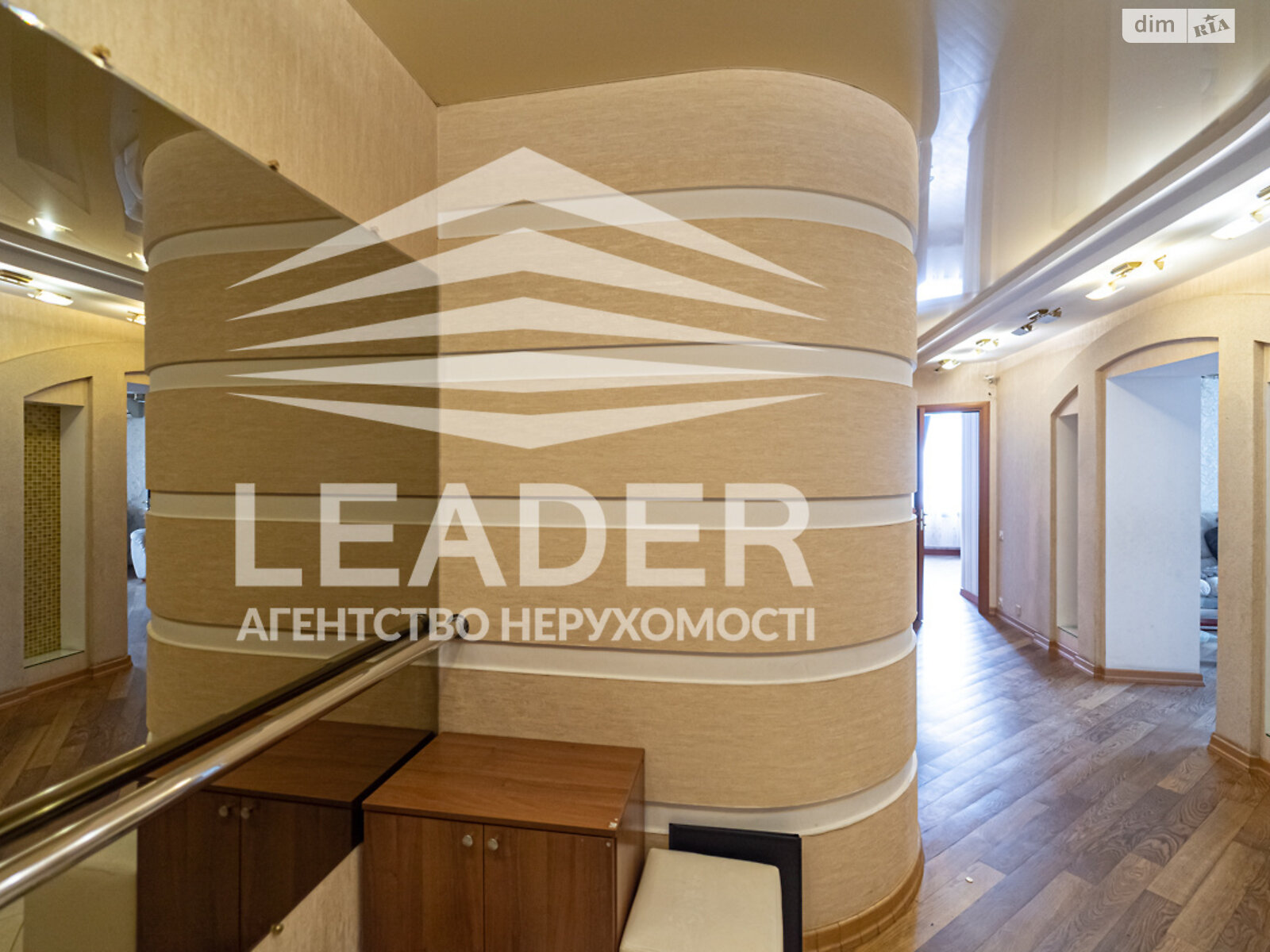 чотирикімнатна квартира з ремонтом в Вінниці, район Поділля, на вул. Зодчих в довготривалу оренду помісячно фото 1