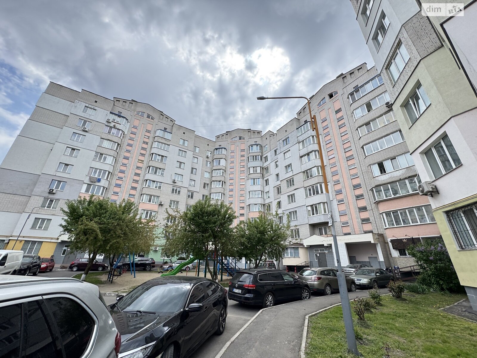 двокімнатна квартира в Вінниці, район Поділля, на вул. Зодчих 20 в довготривалу оренду помісячно фото 1 двокімнатна квартира в Вінниці, район Поділля, на вул. Зодчих 20 в довготривалу оренду помісячно фото 1