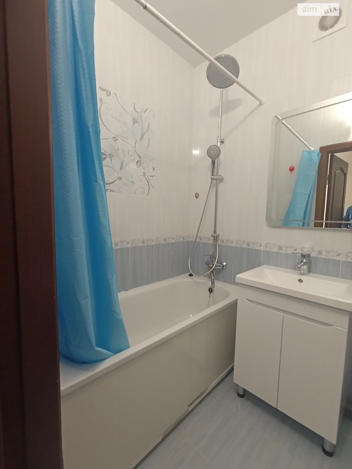 однокомнатная квартира в Виннице, район Подолье, на ул. Зодчих 7 в аренду на долгий срок помесячно фото 1 однокомнатная квартира в Виннице, район Подолье, на ул. Зодчих 7 в аренду на долгий срок помесячно фото 1