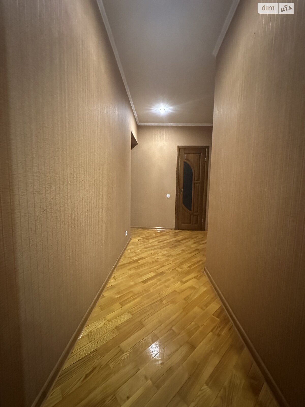 трикімнатна квартира в Вінниці, район Поділля, на вул. Зодчих 4 в довготривалу оренду помісячно фото 1 трикімнатна квартира в Вінниці, район Поділля, на вул. Зодчих 4 в довготривалу оренду помісячно фото 1