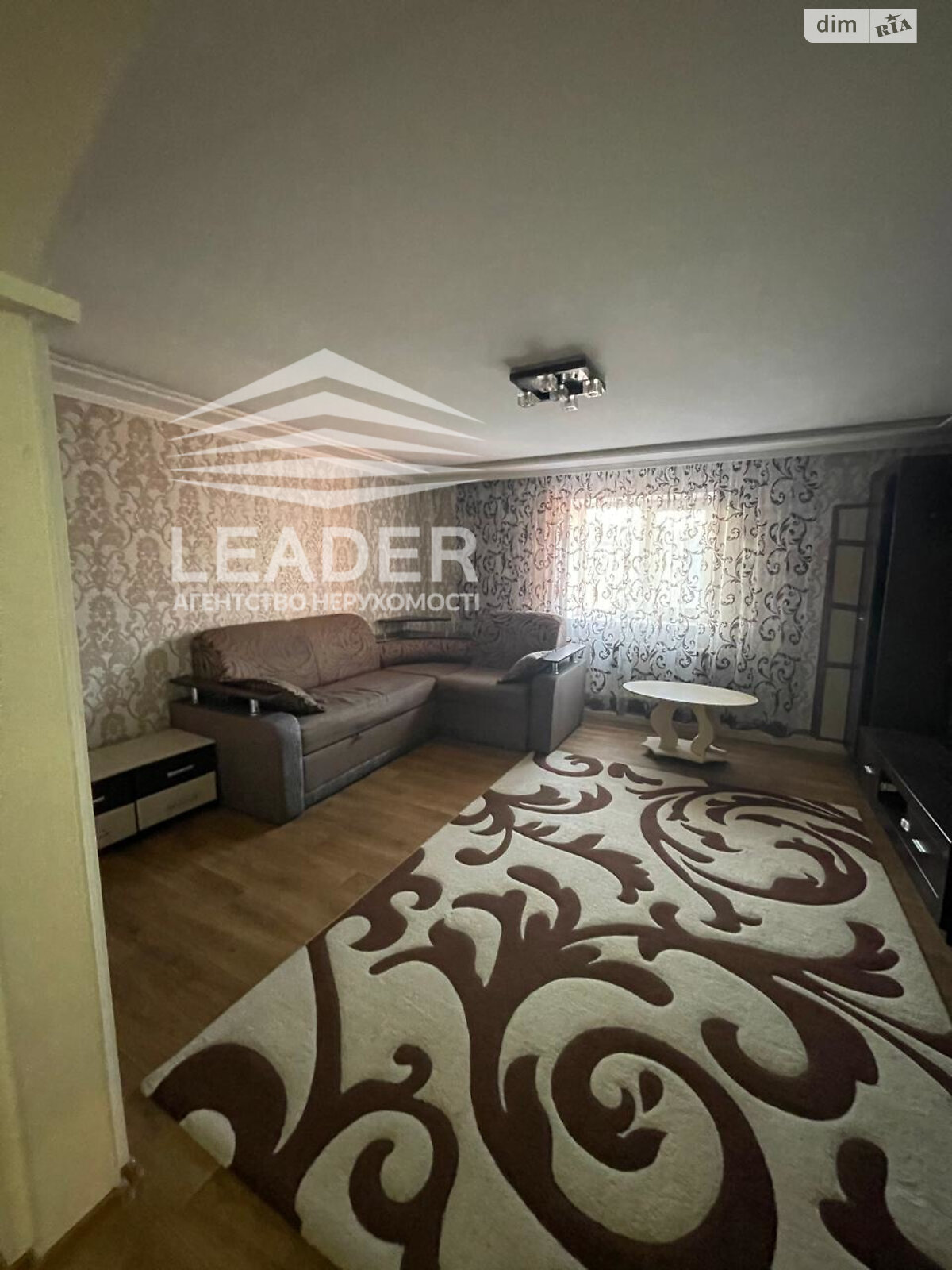 трикімнатна квартира в Вінниці, район Поділля, на вул. Зодчих в довготривалу оренду помісячно фото 1 трикімнатна квартира в Вінниці, район Поділля, на вул. Зодчих в довготривалу оренду помісячно фото 1