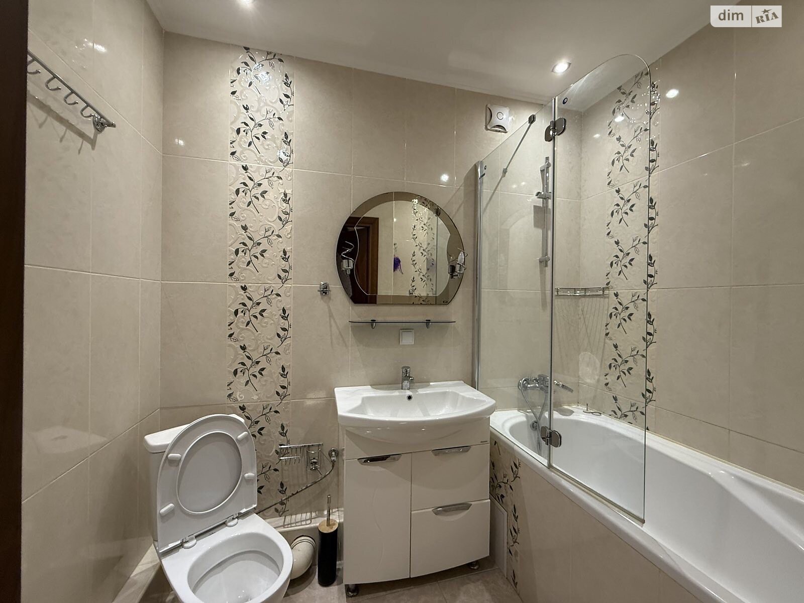 однокімнатна квартира з ремонтом в Вінниці, район Поділля, на вул. Зодчих 5 в довготривалу оренду помісячно фото 1 однокімнатна квартира з ремонтом в Вінниці, район Поділля, на вул. Зодчих 5 в довготривалу оренду помісячно фото 1