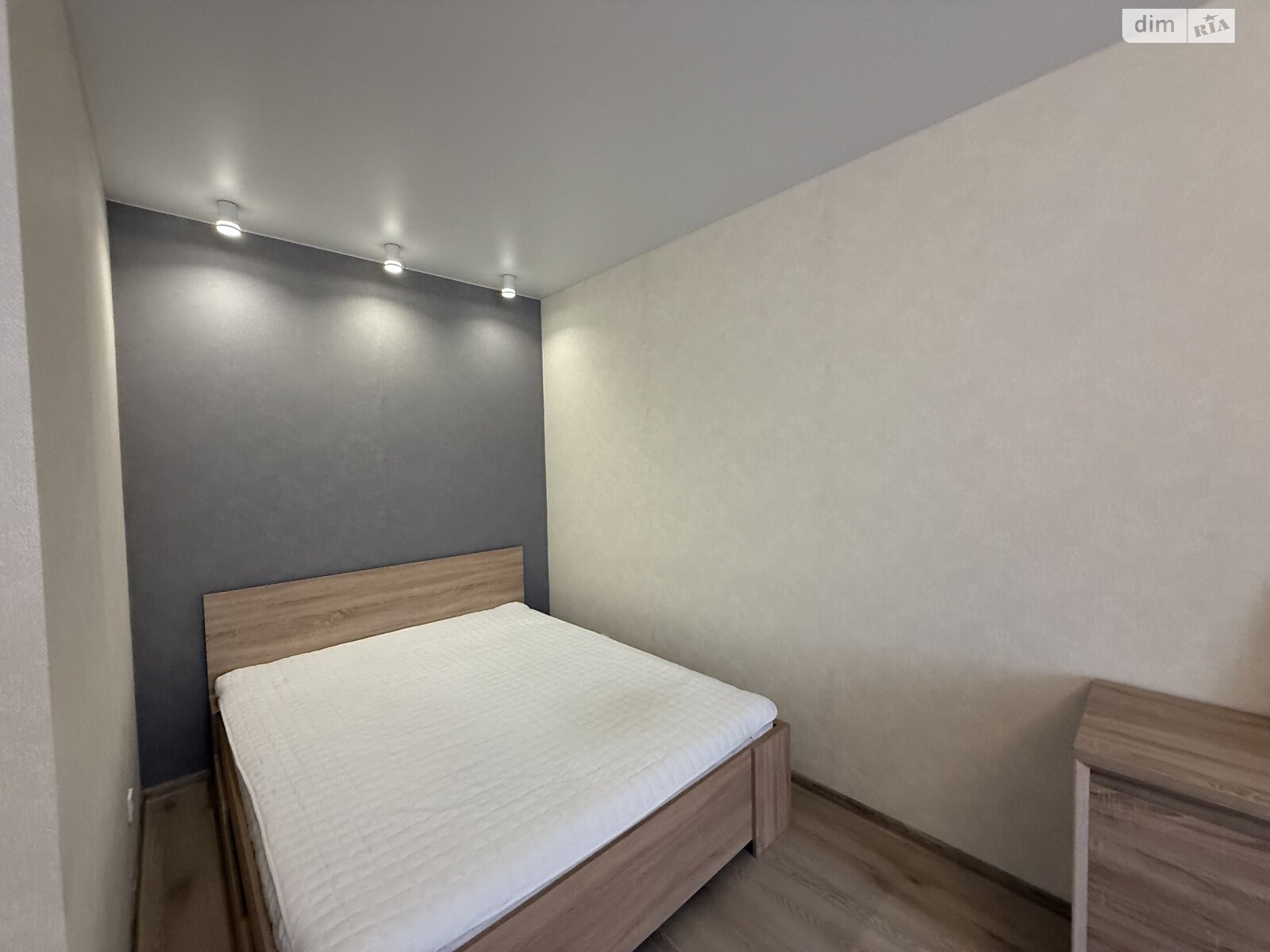 однокімнатна квартира в Вінниці, район Поділля, на вул. Зодчих 17 в довготривалу оренду помісячно фото 1