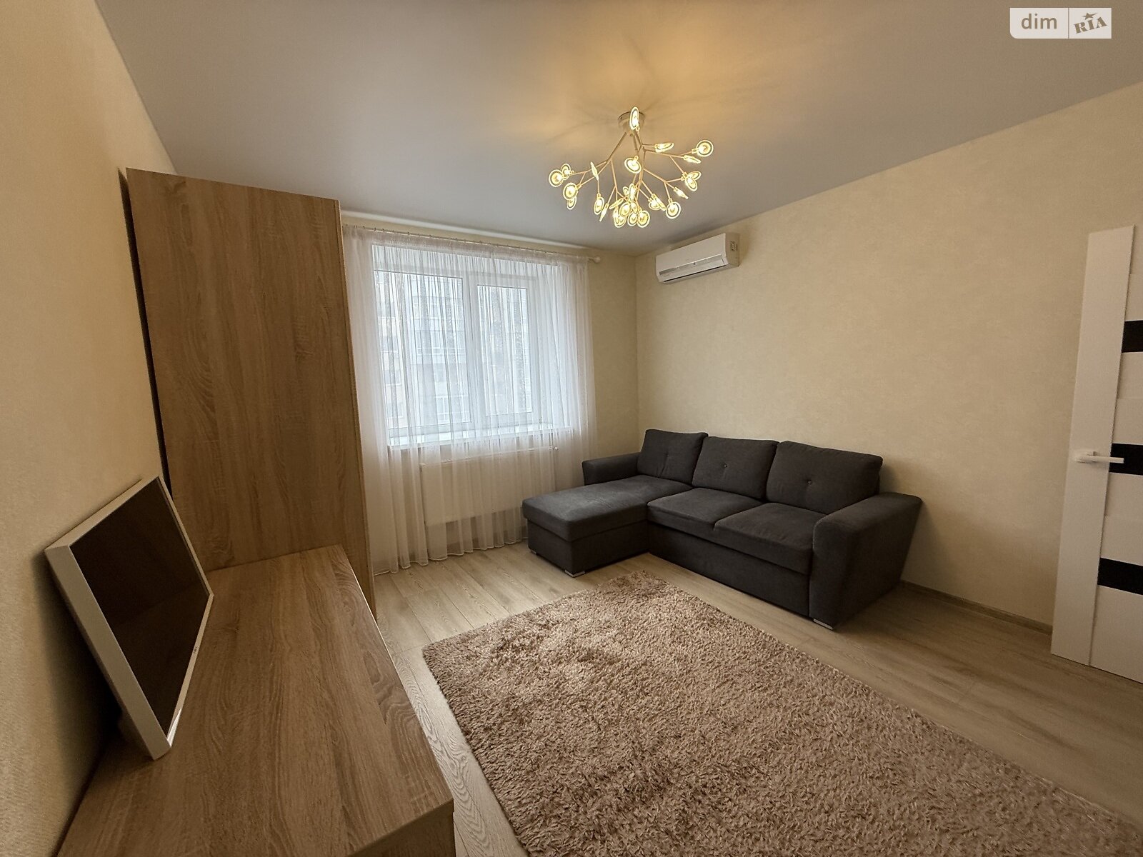 однокімнатна квартира в Вінниці, район Поділля, на вул. Зодчих 17 в довготривалу оренду помісячно фото 1