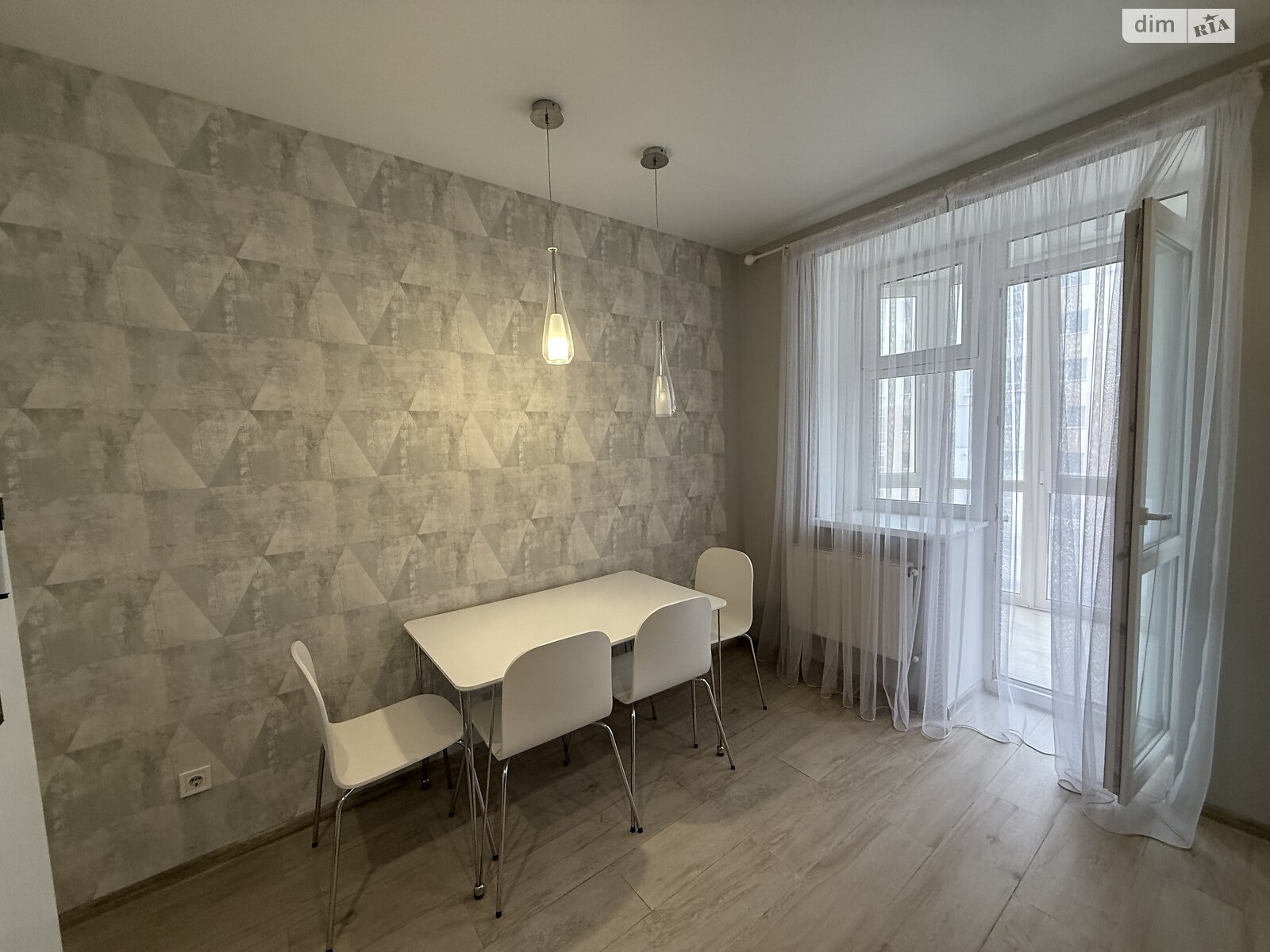 однокімнатна квартира в Вінниці, район Поділля, на вул. Зодчих 17 в довготривалу оренду помісячно фото 1