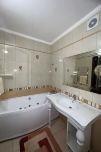 двухкомнатная квартира в Виннице, район Подолье, на ул. Зодчих в аренду на долгий срок помесячно фото 2 двухкомнатная квартира в Виннице, район Подолье, на ул. Зодчих в аренду на долгий срок помесячно фото 2