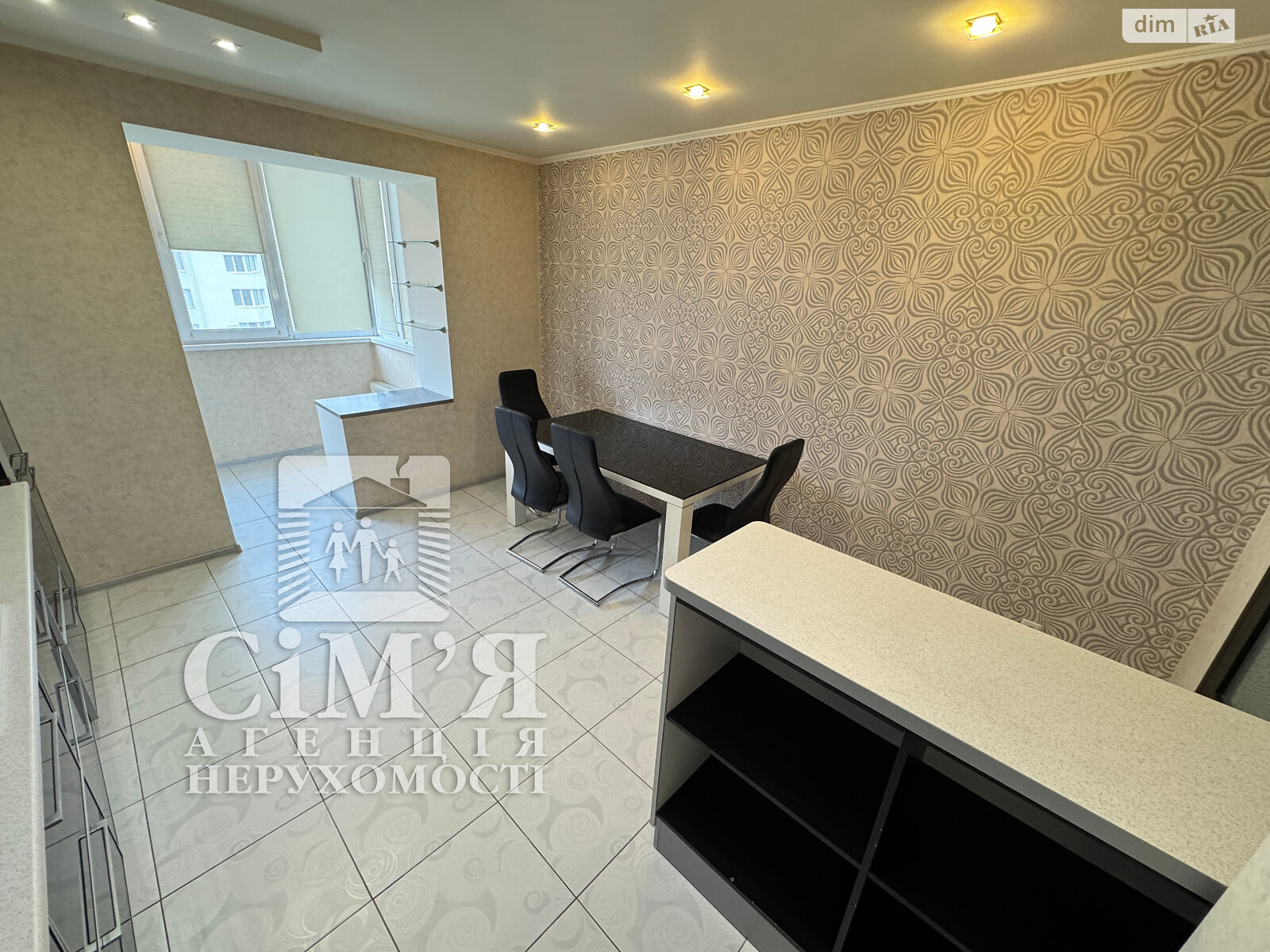 трехкомнатная квартира в Виннице, район Подолье, на ул. Зодчих в аренду на долгий срок помесячно фото 1 трехкомнатная квартира в Виннице, район Подолье, на ул. Зодчих в аренду на долгий срок помесячно фото 1