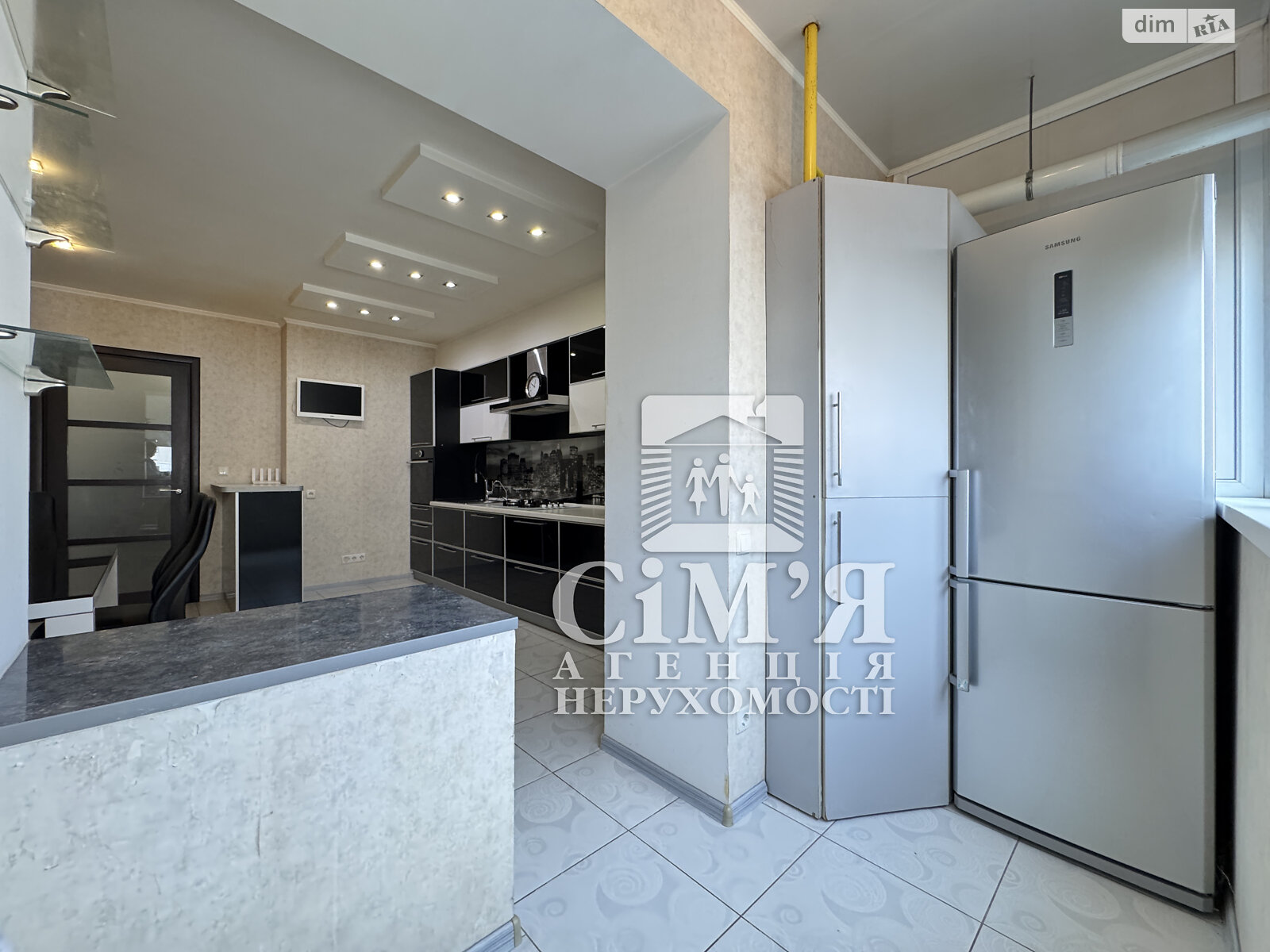 трехкомнатная квартира в Виннице, район Подолье, на ул. Зодчих в аренду на долгий срок помесячно фото 1 трехкомнатная квартира в Виннице, район Подолье, на ул. Зодчих в аренду на долгий срок помесячно фото 1